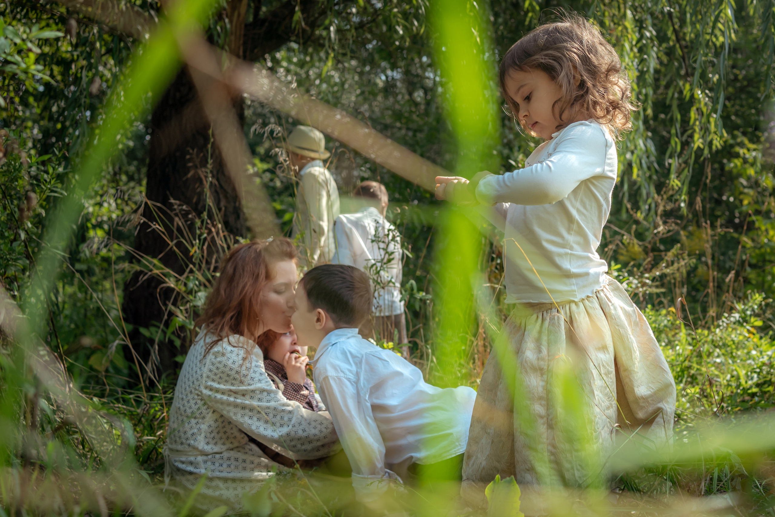 Екатерина с детьми. Семейный фотограф Варвара Сорока в городе Москве
