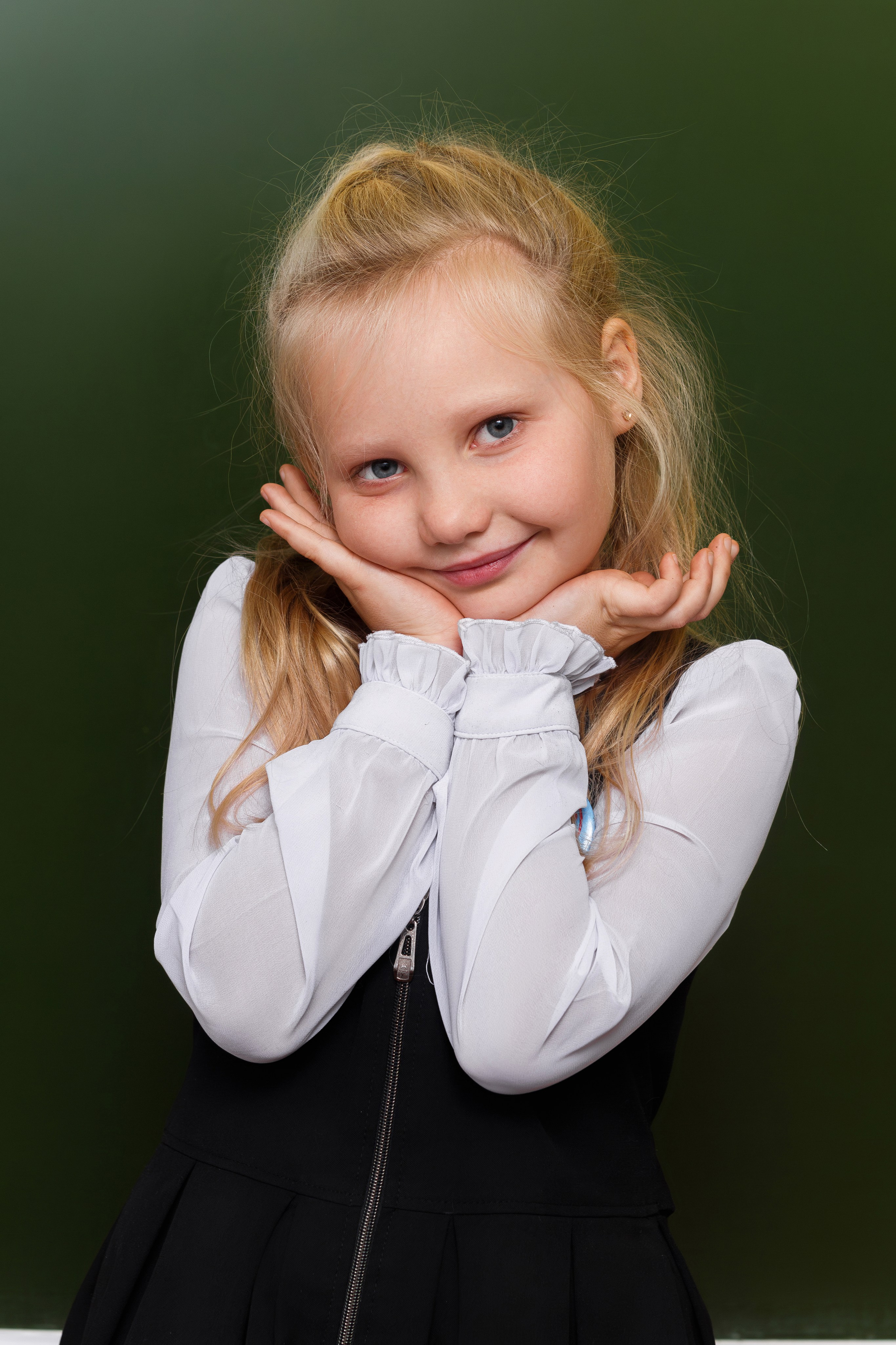 СЪЕМКА ПОРТРЕТОВ ПЕРВОКЛАССНИКОВ В КЛАССЕ. ТВОЙ АЛЬБОМ / ТВОИ ПРАВИЛА