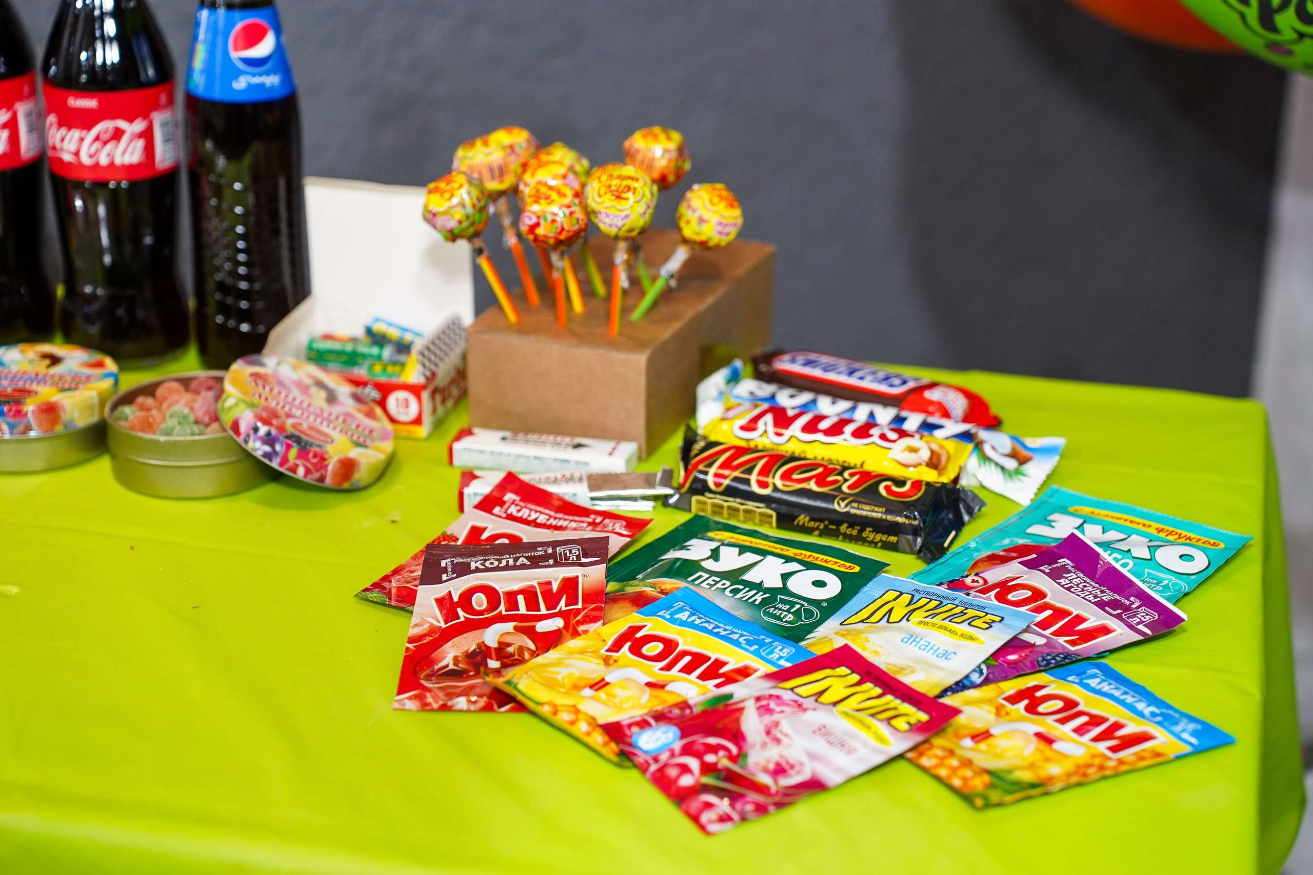 День Рождения в стиле 90-х. Фотограф Новороссийск | Геленджик и ЮФО Эльвина Ясинская