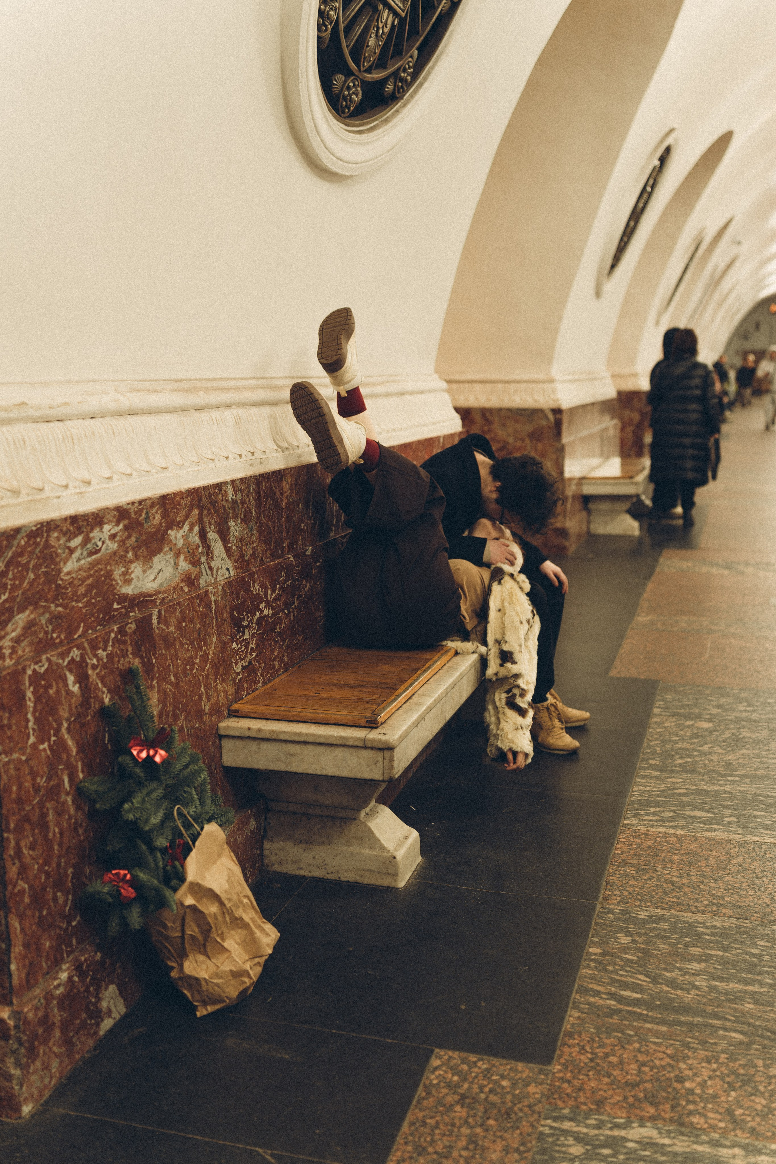 НОВОГОДНЯЯ ФОТОСЕСИИЯ ПАРЫ В МЕТРО ЛЮБОВЬ. Профессиональный фотограф, Санкт-Петербург — Виктория Богомолова