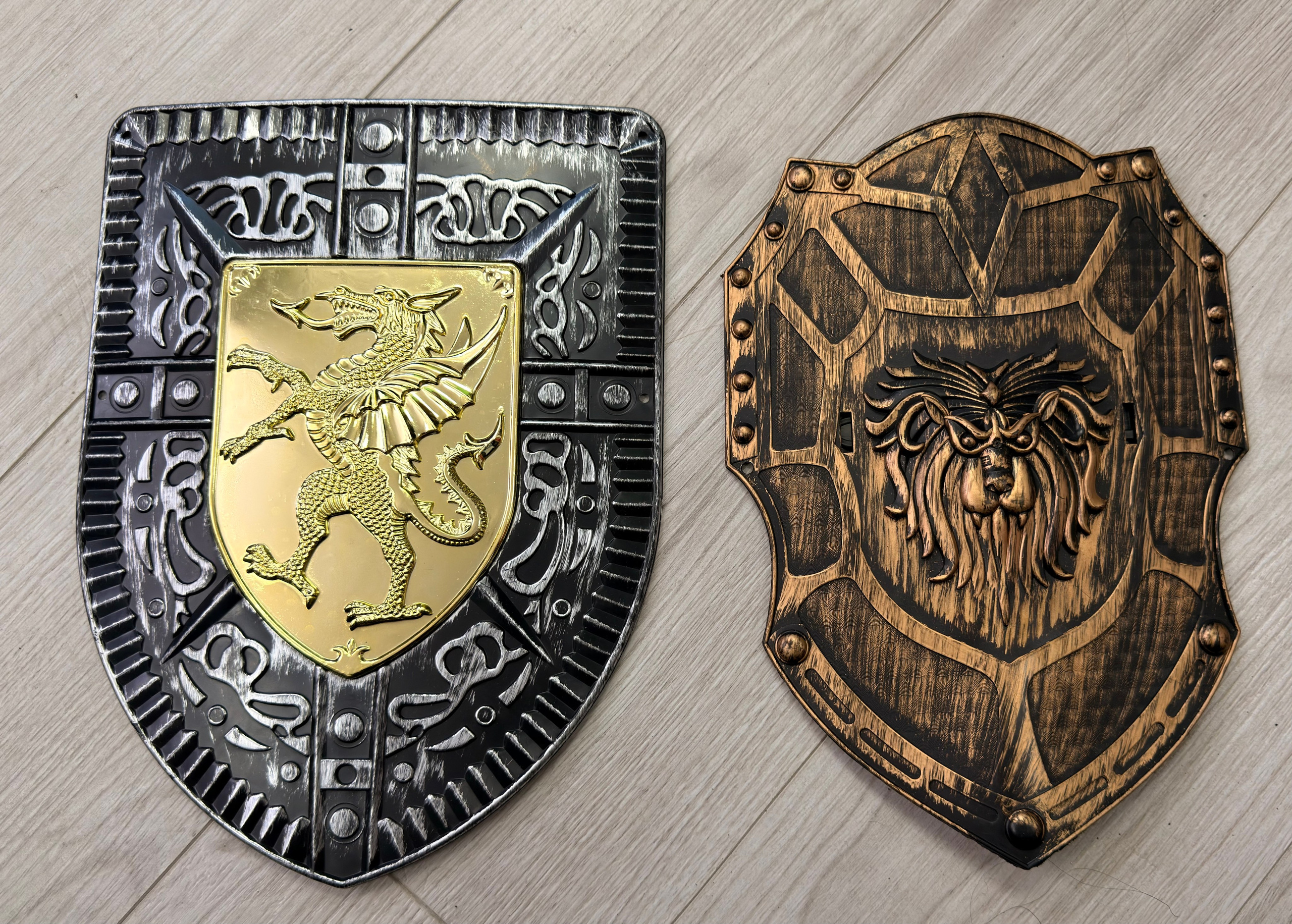 Оружейная в аренду. Аренда костюмов, платьев и реквизита для фотосессий на Камчатке