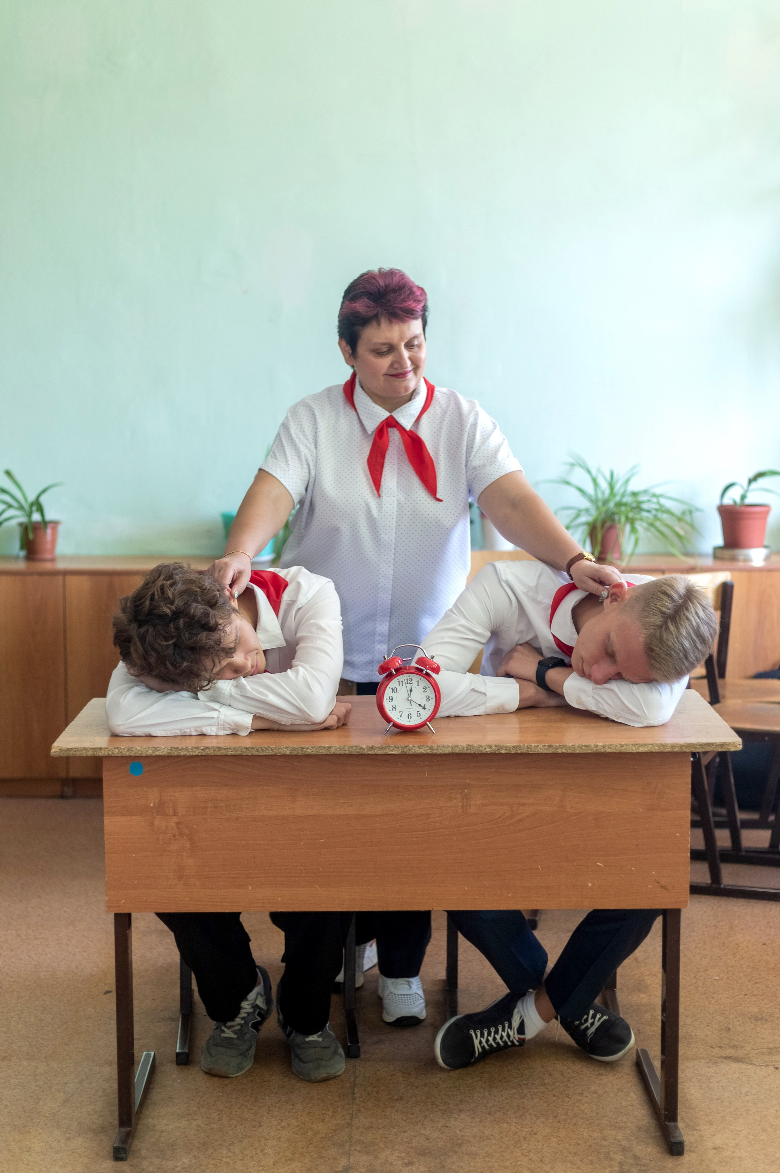 Пионеры — съемка в школе 34 школа 11 класс. Выпускные альбомы Воронеж от Веры Соколовой