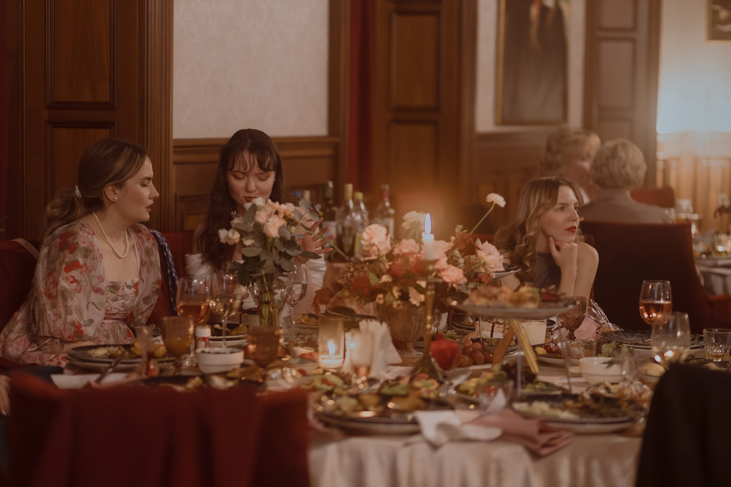 Welcome back to your own dinner party. Фотограф Лия Козловская Минск