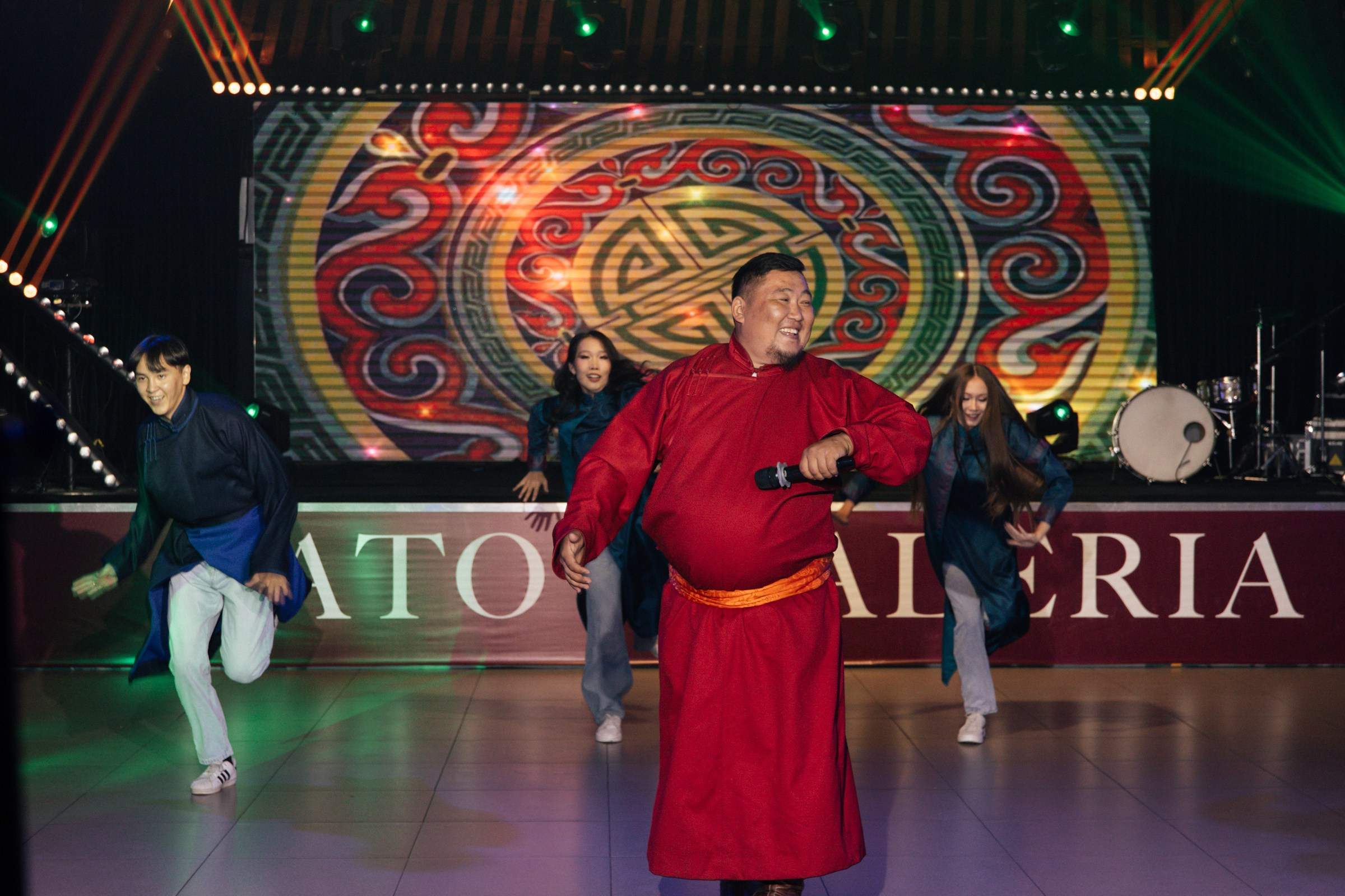 Бато и Валерия. Фотограф Улан-Удэ