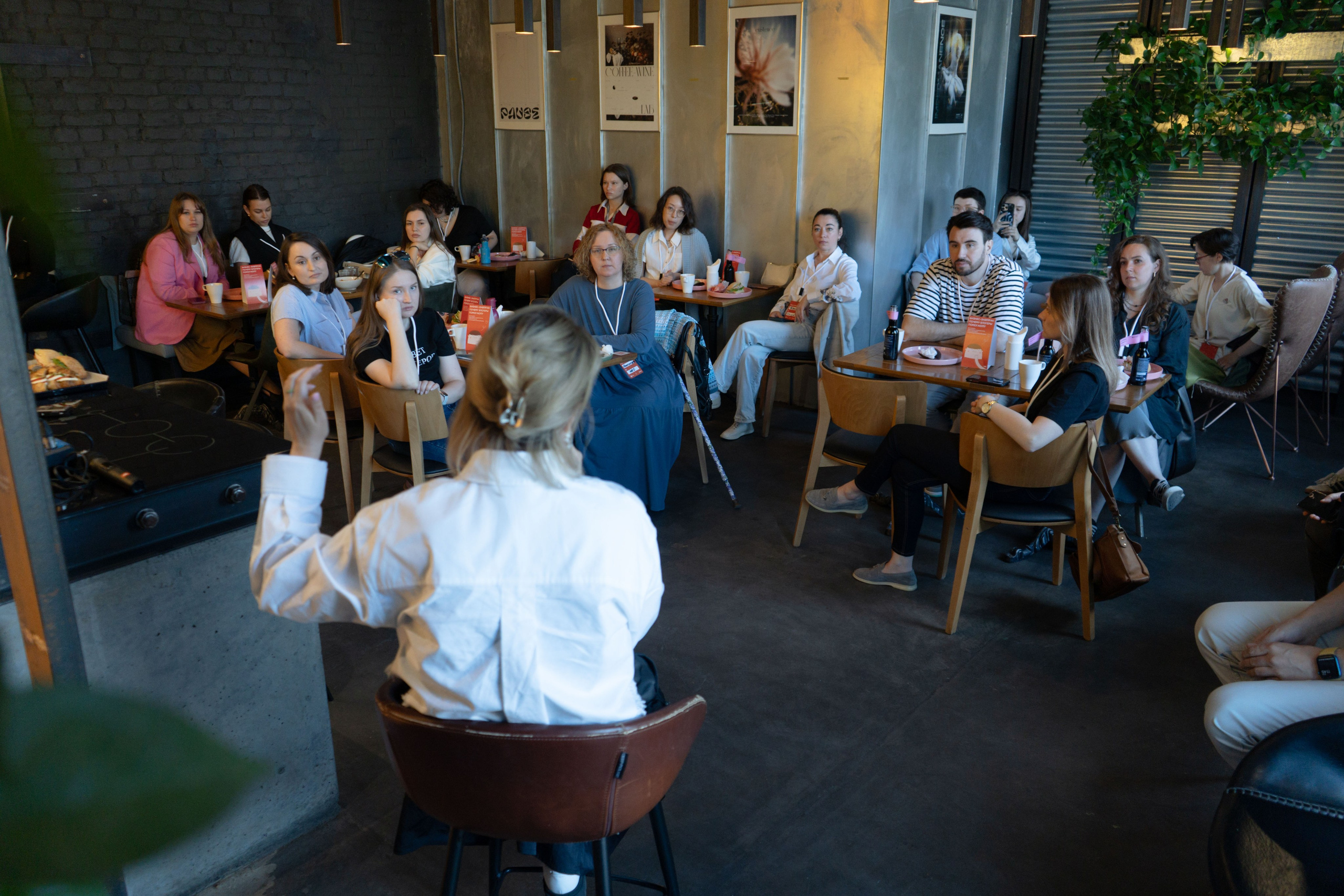 Встреча с блогерами Адвита. Юля Мурашова портретный и документальный фотограф