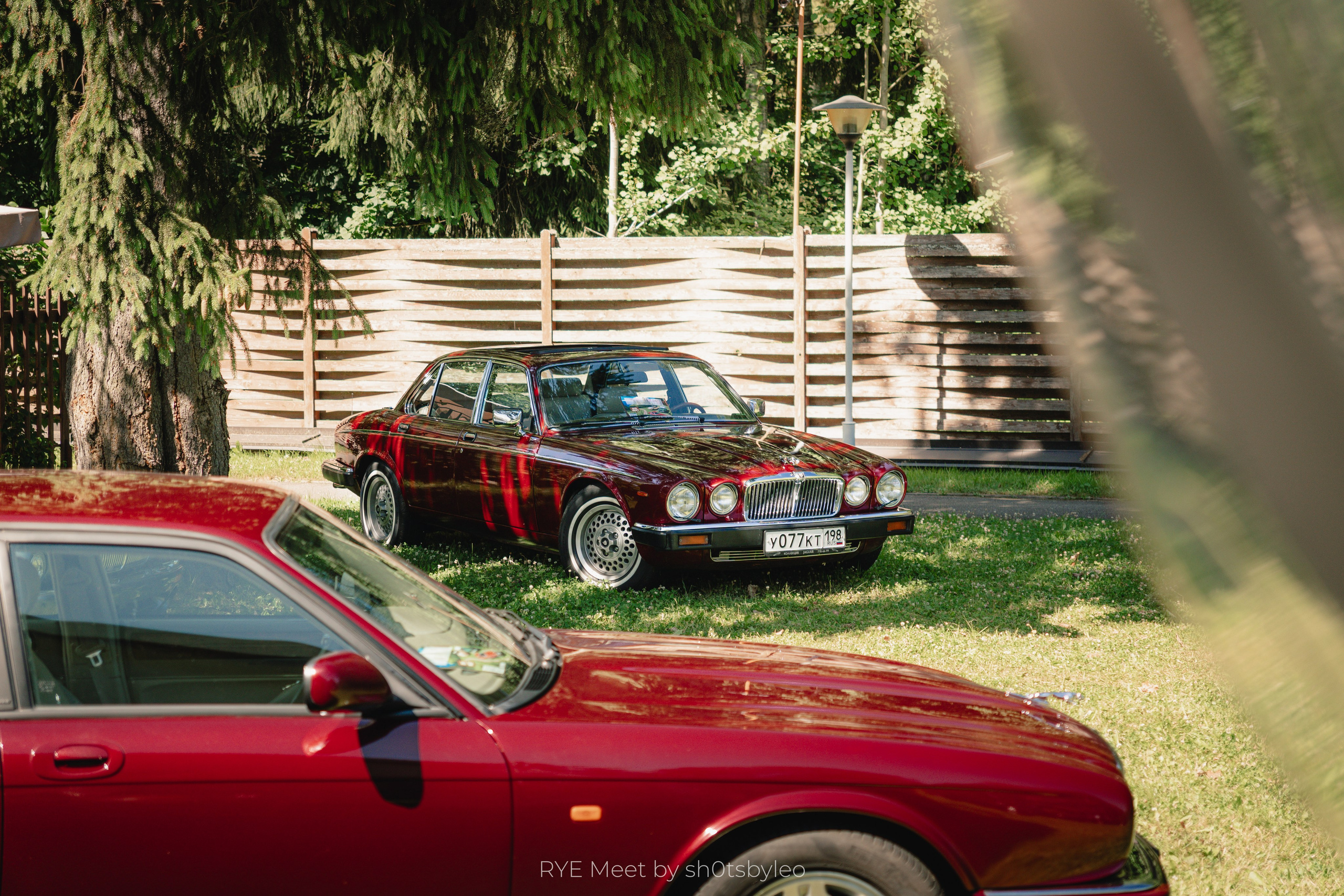 Масштабный летний фестиваль RYE Meet — встреча клуба любителей автомобилей старше 25-лет. Автомобильный фотограф Антон Цырулев