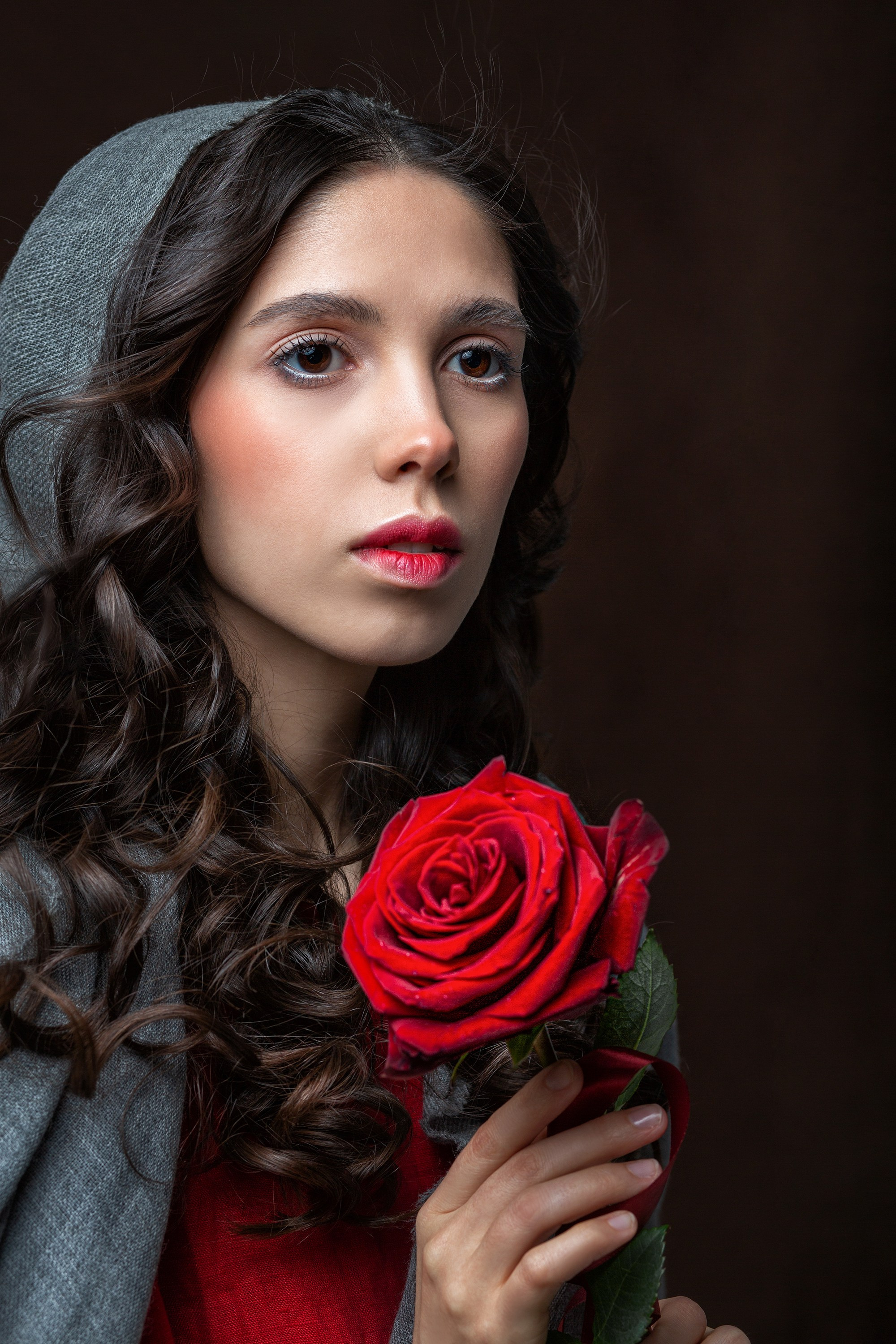 ЖЕНСКИЙ ПОРТРЕТ. Главная