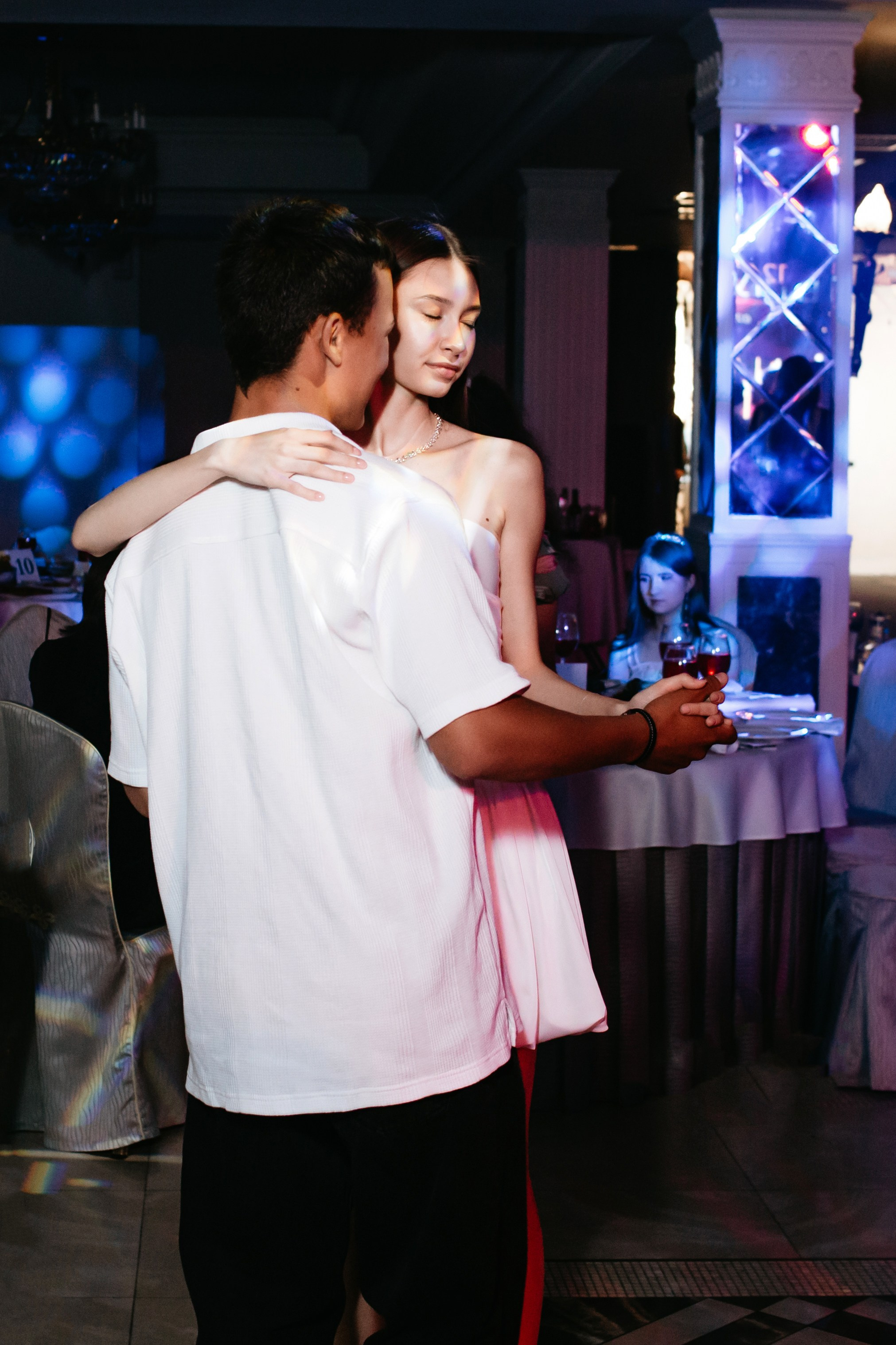 Выпускной 2025 (9класс) 124 школа. Фотограф в Челябинске Ополихина Анна