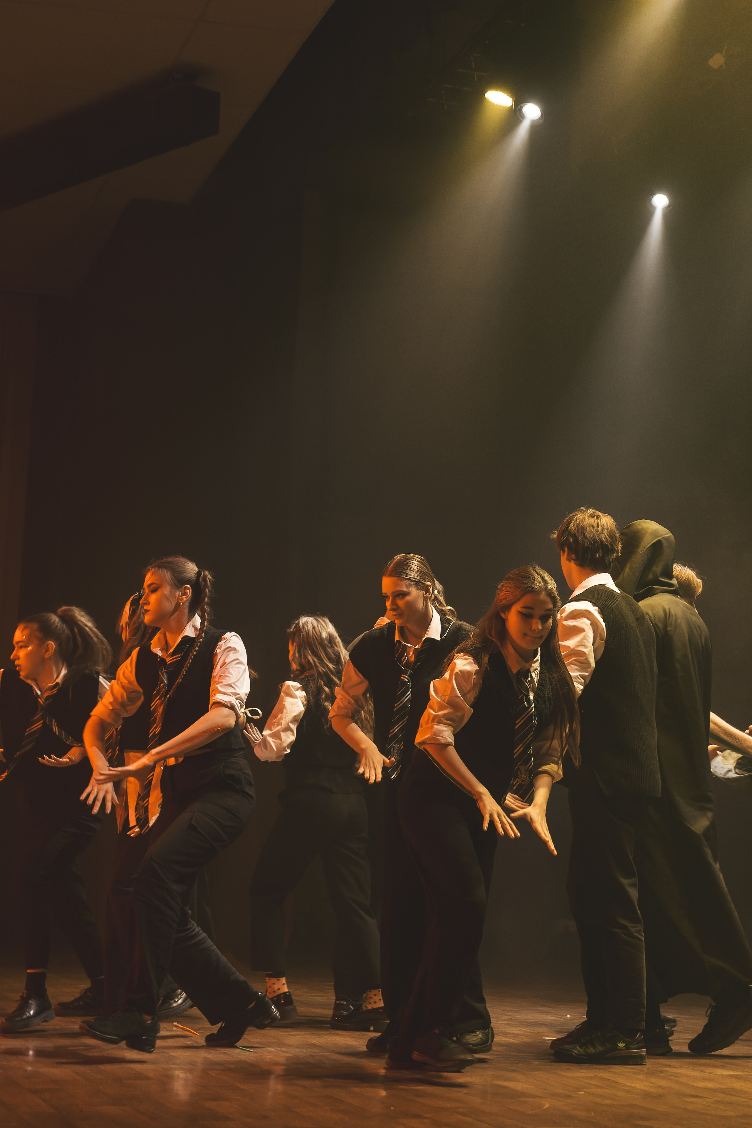 СмолГУ — Зеленое Яблоко — 2023. Танец. KiPPER Gallery — Фотограф