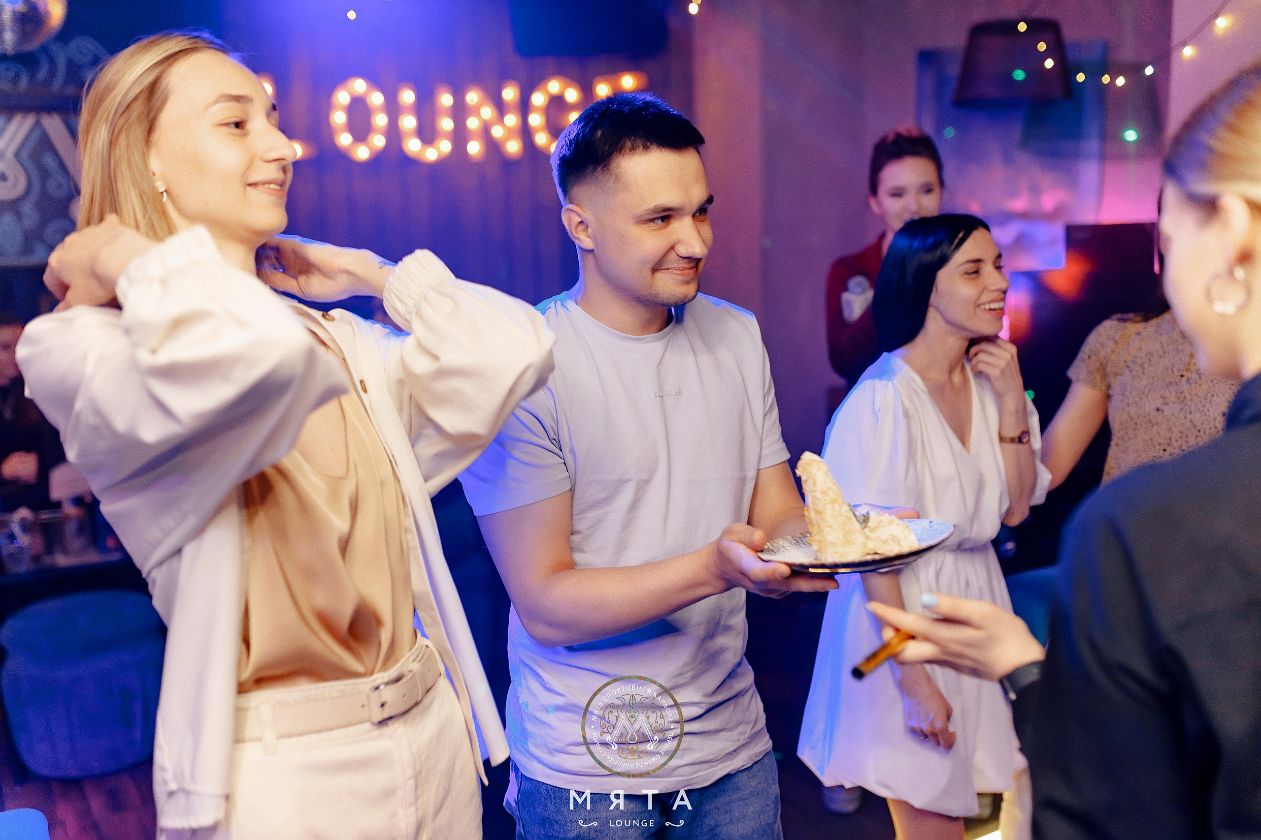 03\06\2022 Караоке в Мяте на Спортивной. Мята Спортивная — Кальянная, караоке, бар в Минске