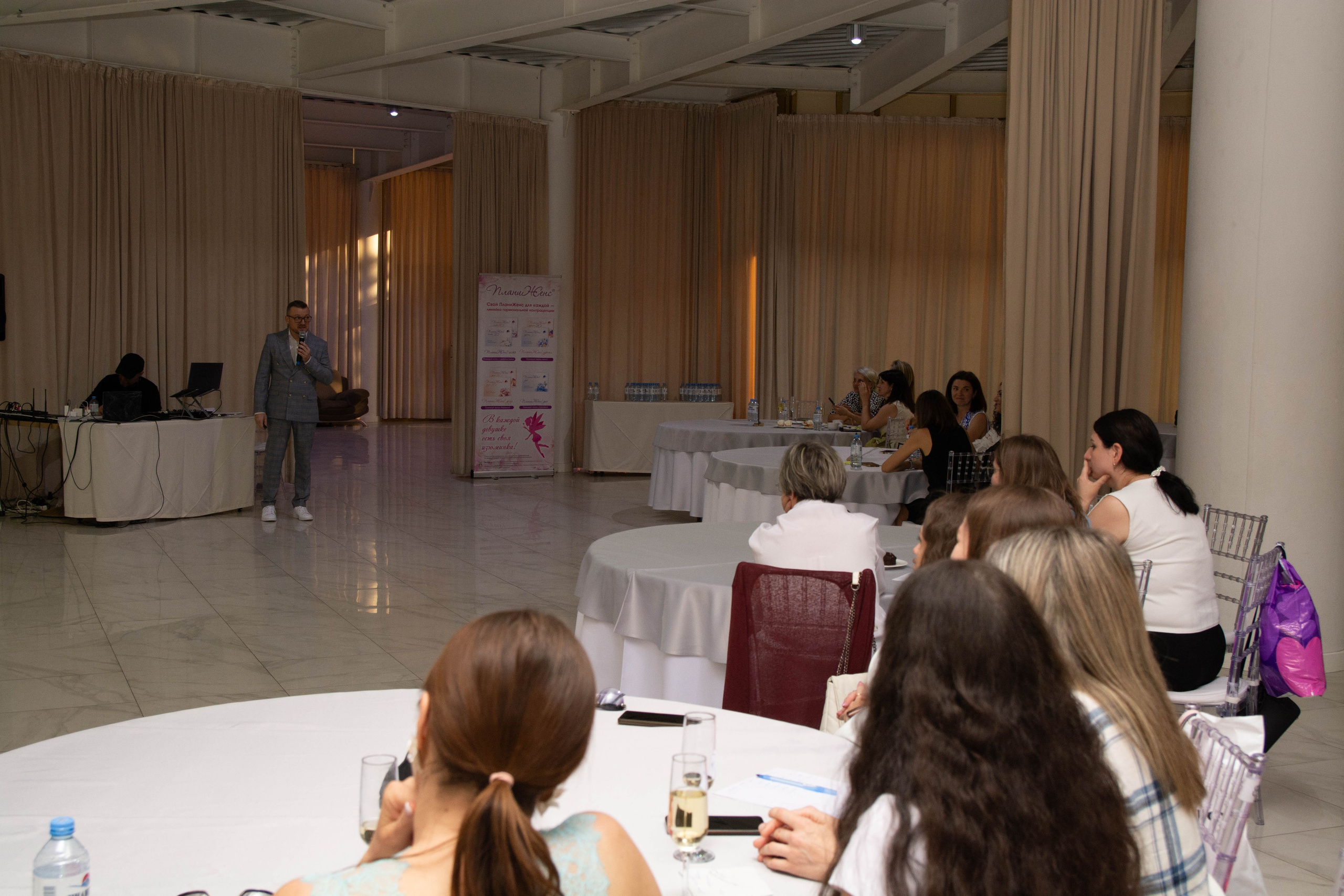 Medical Brain Battle — Медицинский КВИЗ 2025. Вадим Малянов — фотограф / видеограф в Саратове