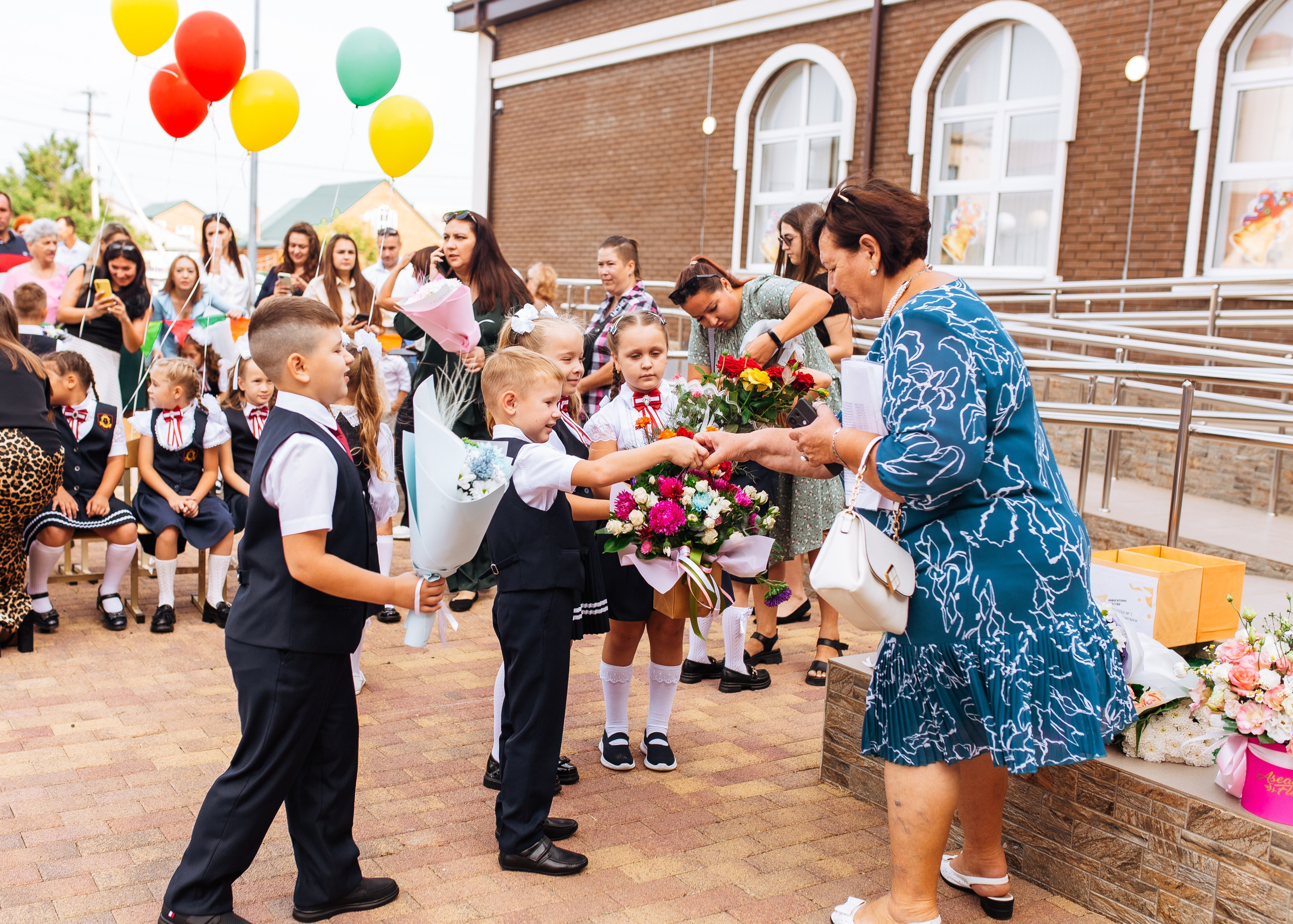 Здравствуй школа!. Фотограф в Приморско-Ахтарске Марьяна Чопко
