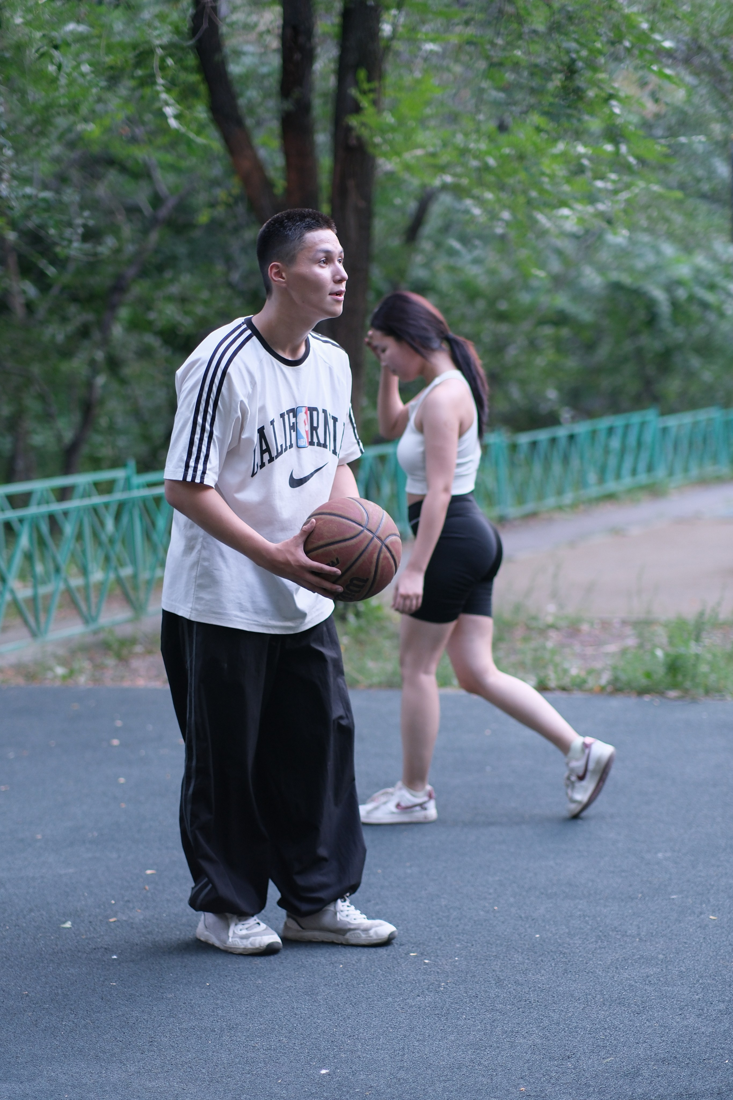 Спорт. Художница в Алматы Мухамед-Рахимова Джамиля