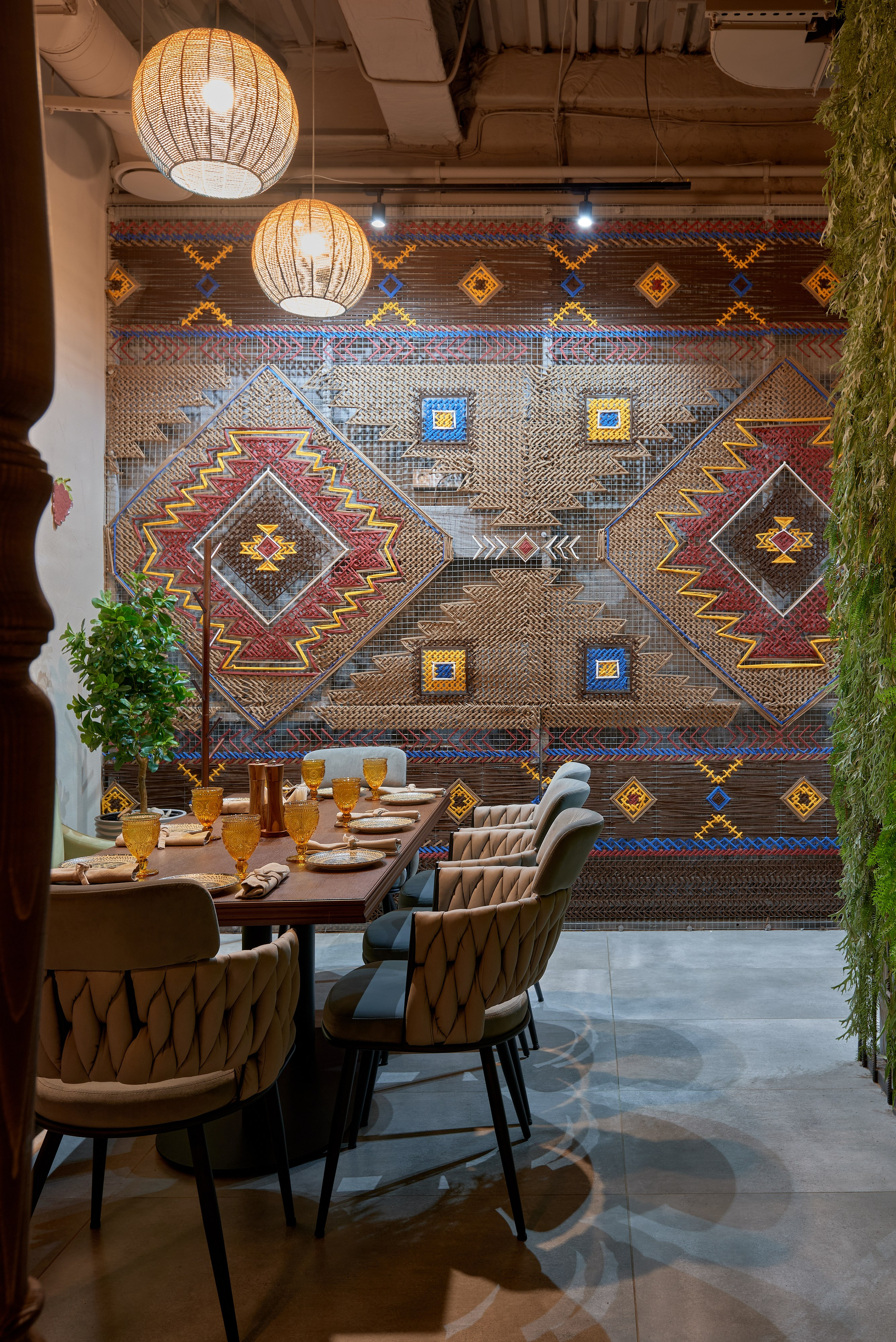 Для чего нужна интерьерная фотосъемка ресторана, кафе, бара. Абросимов Лев интерьерный и архитектурный фотограф