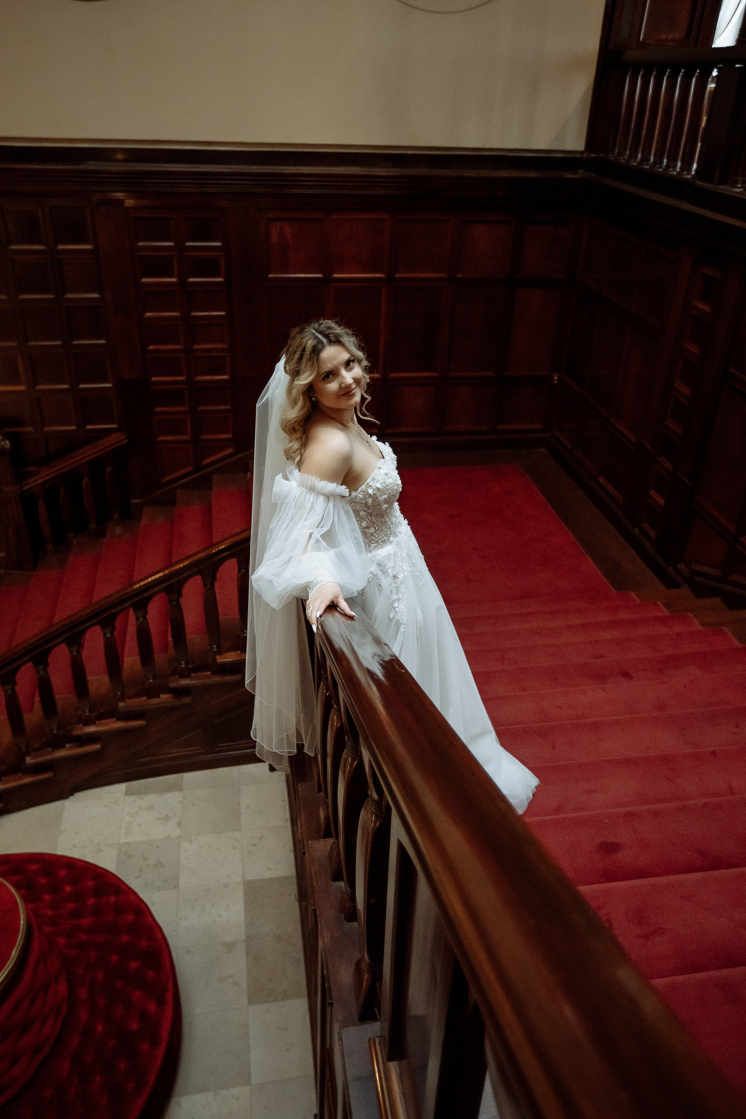 Ślubna sesja zdjęciowa w Muzeum. Свадебный фотограф Варшава Лодзь Польша Елена Юцова