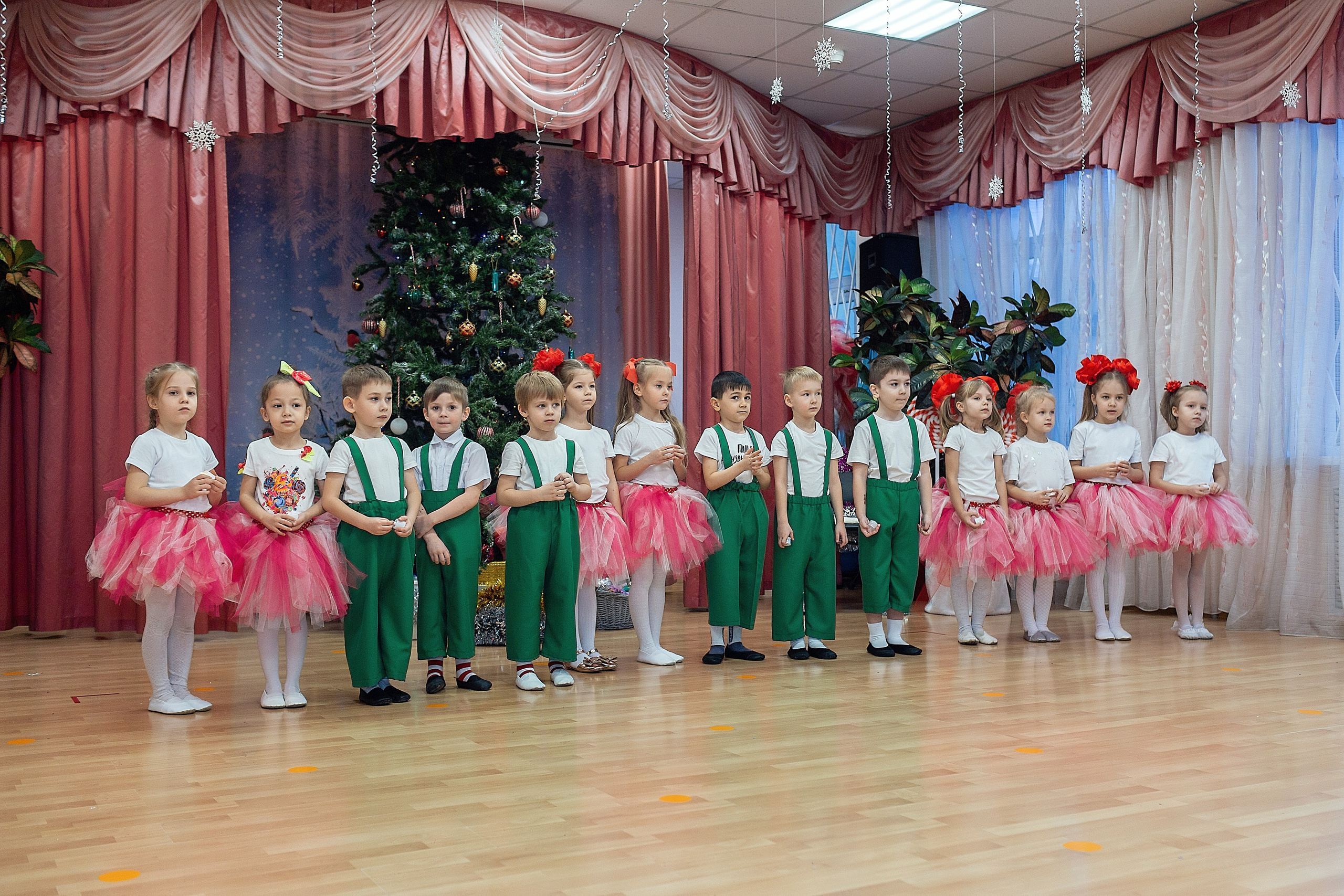 Утренник_"Карамельная фабрика» 2024. Семейный фотограф в Санкт-Петербурге