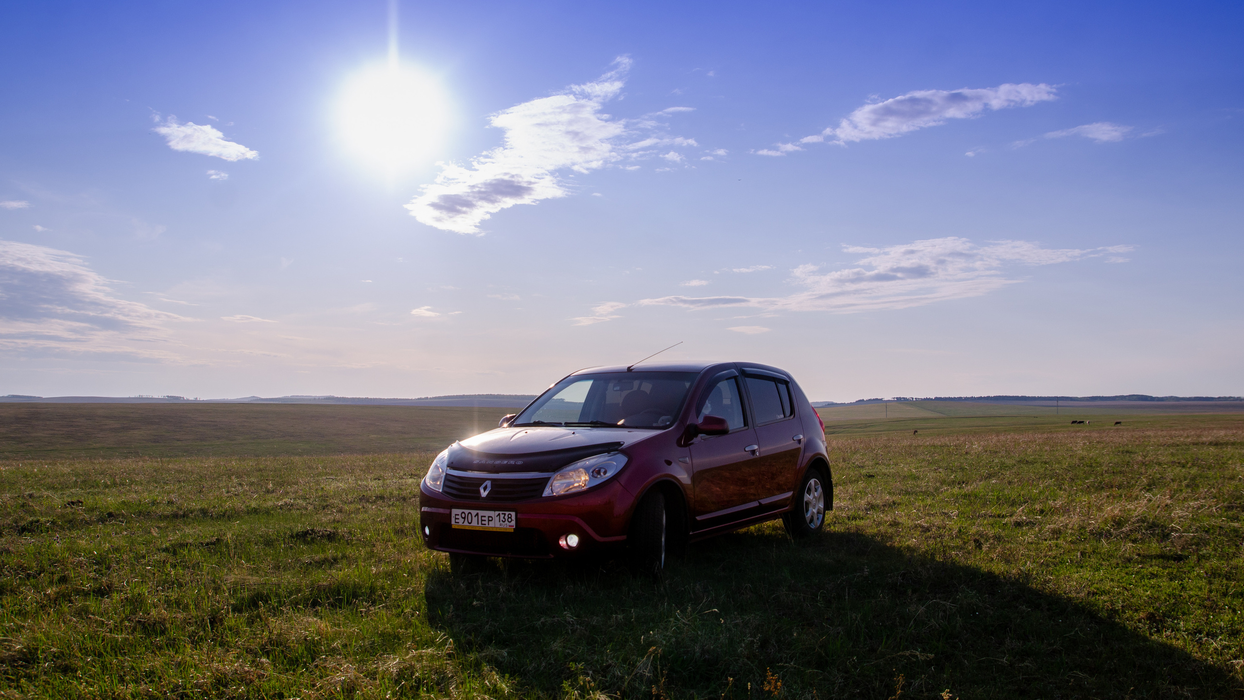 Renault Sandero. Фотограф, видеограф и пилот дрона на Байкале