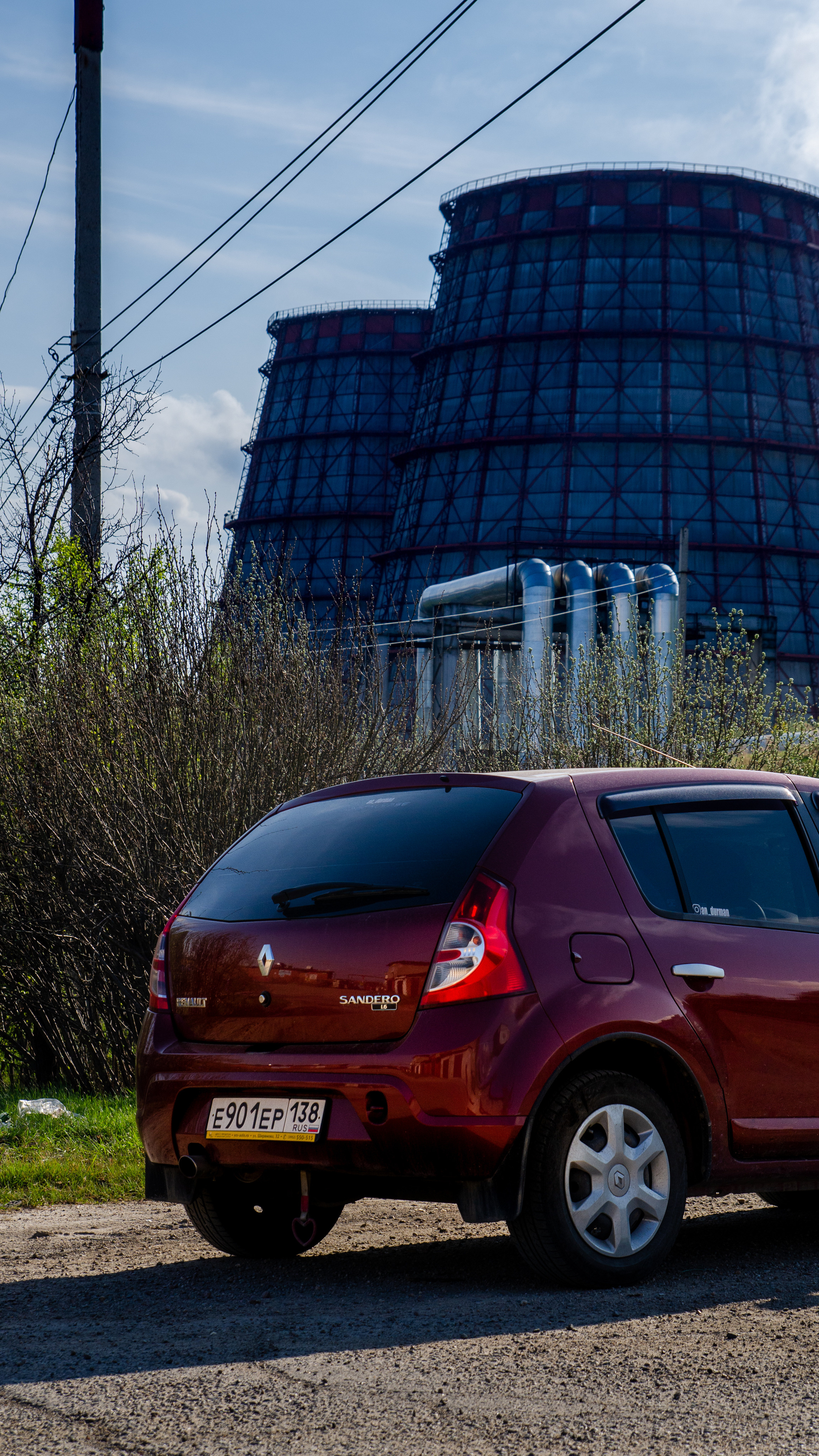 Renault Sandero. Фотограф, видеограф и пилот дрона на Байкале