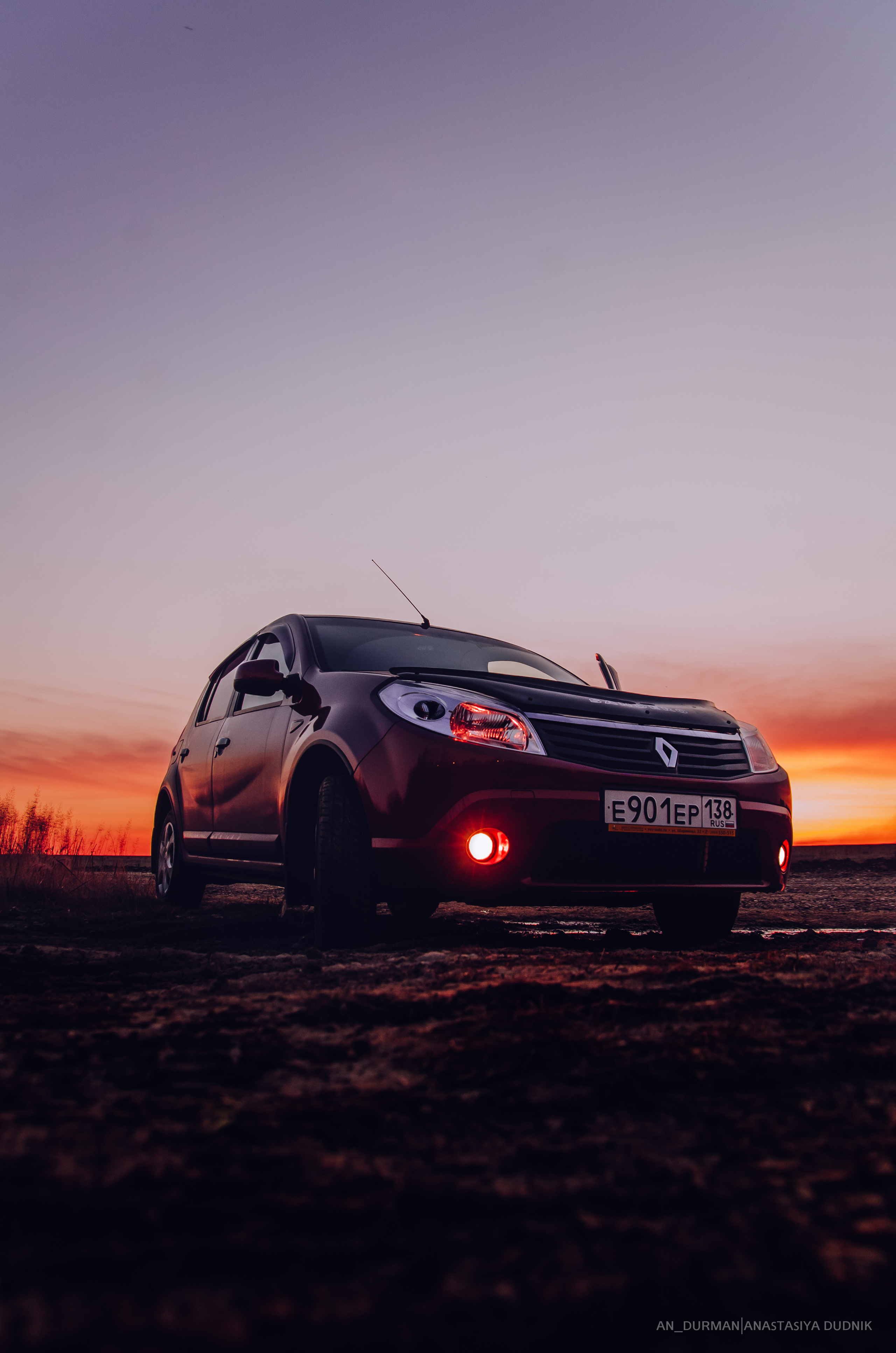 Renault Sandero. Фотограф, видеограф и пилот дрона на Байкале