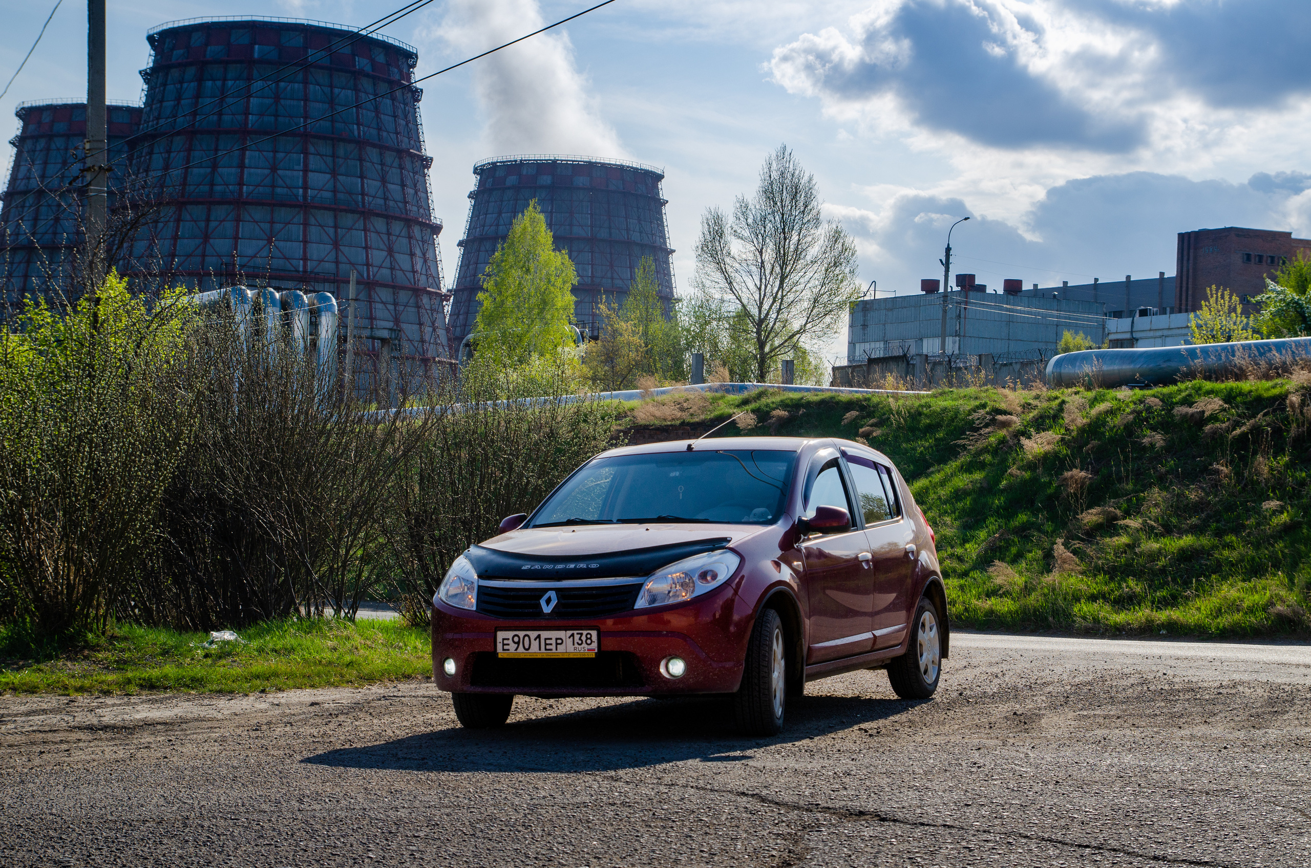 Renault Sandero. Фотограф, видеограф и пилот дрона на Байкале