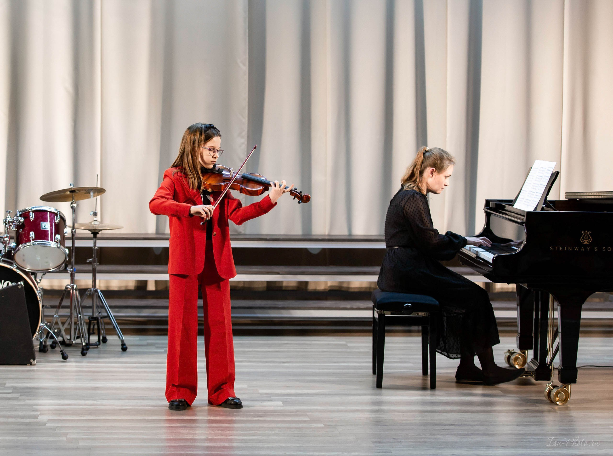 Отчётный концерт ДШИ им. Н.А. Римского-Корсакова. Струнный отдел. Репортажный фотограф в Москве