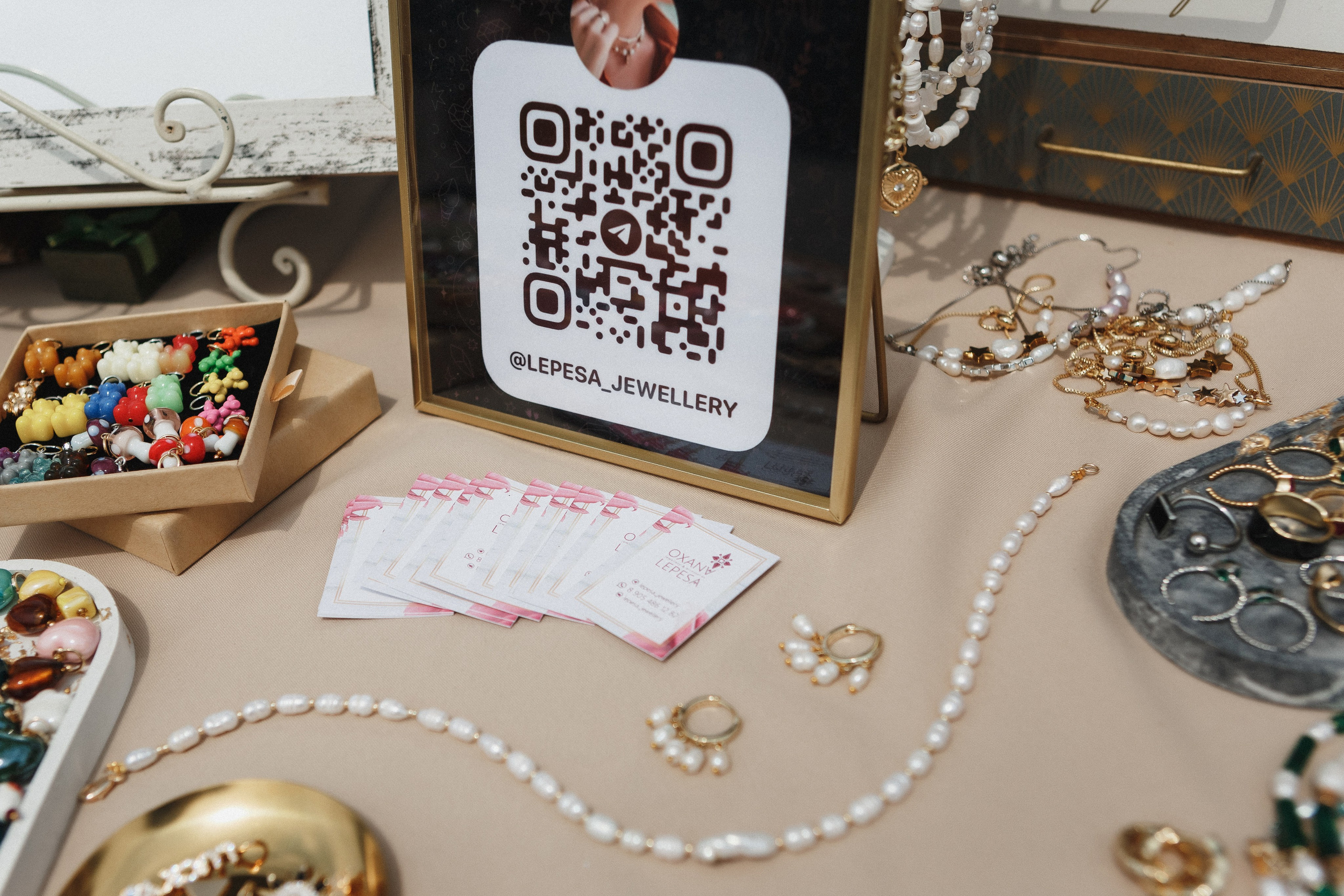 Моменты: Съёмка букета невесты в ТРЦ Большой, Ростов-на-Дону. Свадебный и семейный фотограф в Таганроге Бакарюк Антон