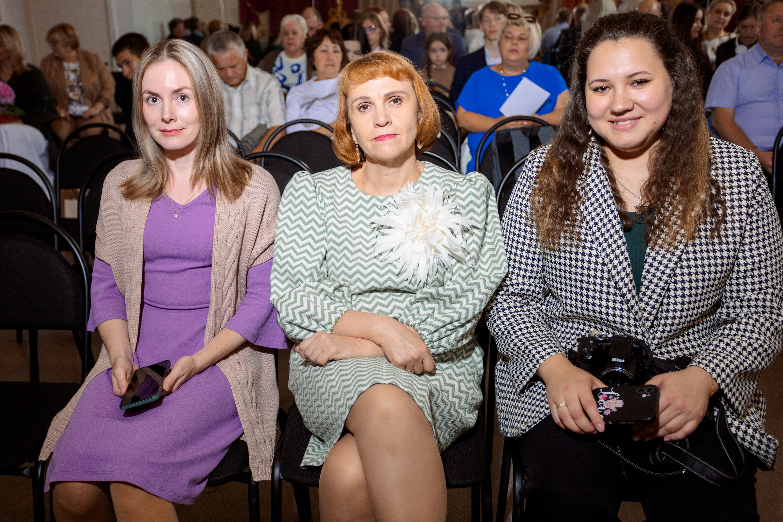 ВРУЧЕНИЕ АТТЕСТАТОВ: Пример. Все фото. Профессиональный фотограф в Ижевске Леша Петров