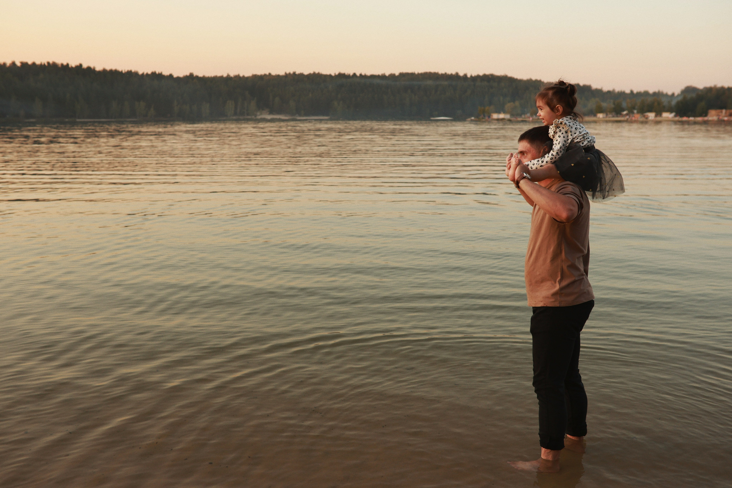 Семейная прогулка Оли и Вовы, а также малышки Есении. Семейный фотограф в Москве и Люберцах Юлия Гуськова