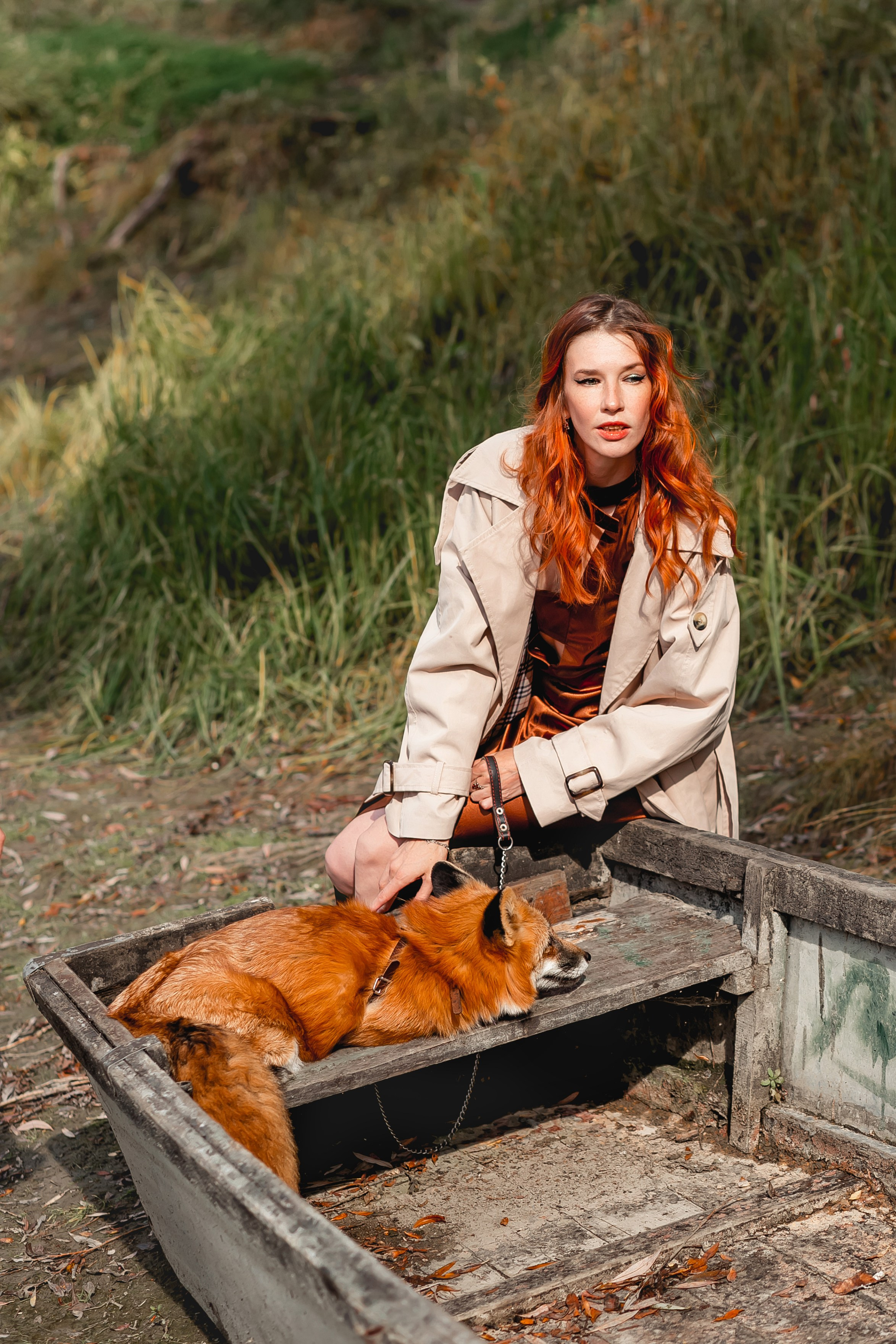 С лисом на берегу. Фотограф в  г. Новосибирск
