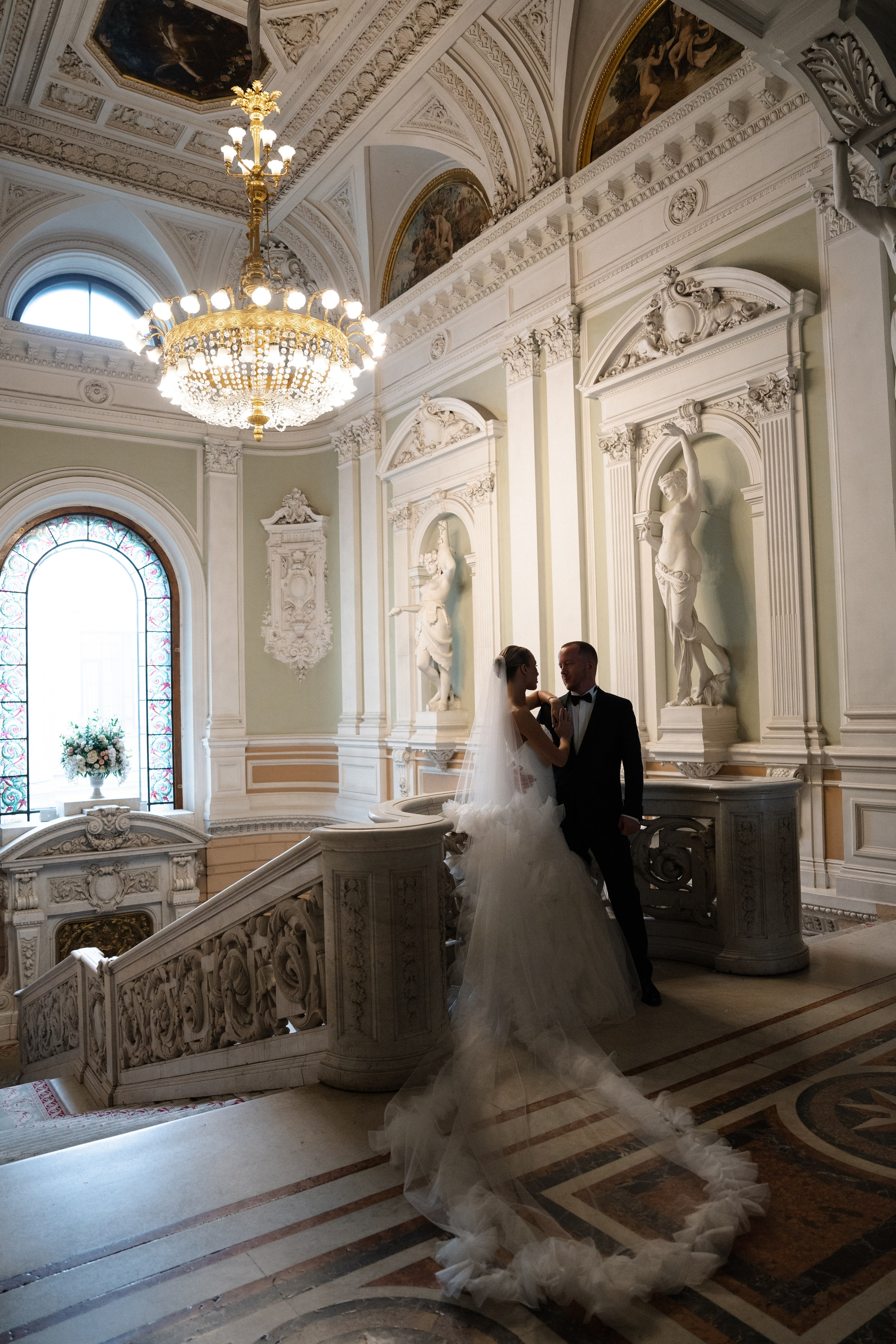Анна Сергей. Камерная свадьба в Фосизонс в стиле неоклассика. Свадебный фотограф организатор в Санкт-Петербурге Ассоль Опарина