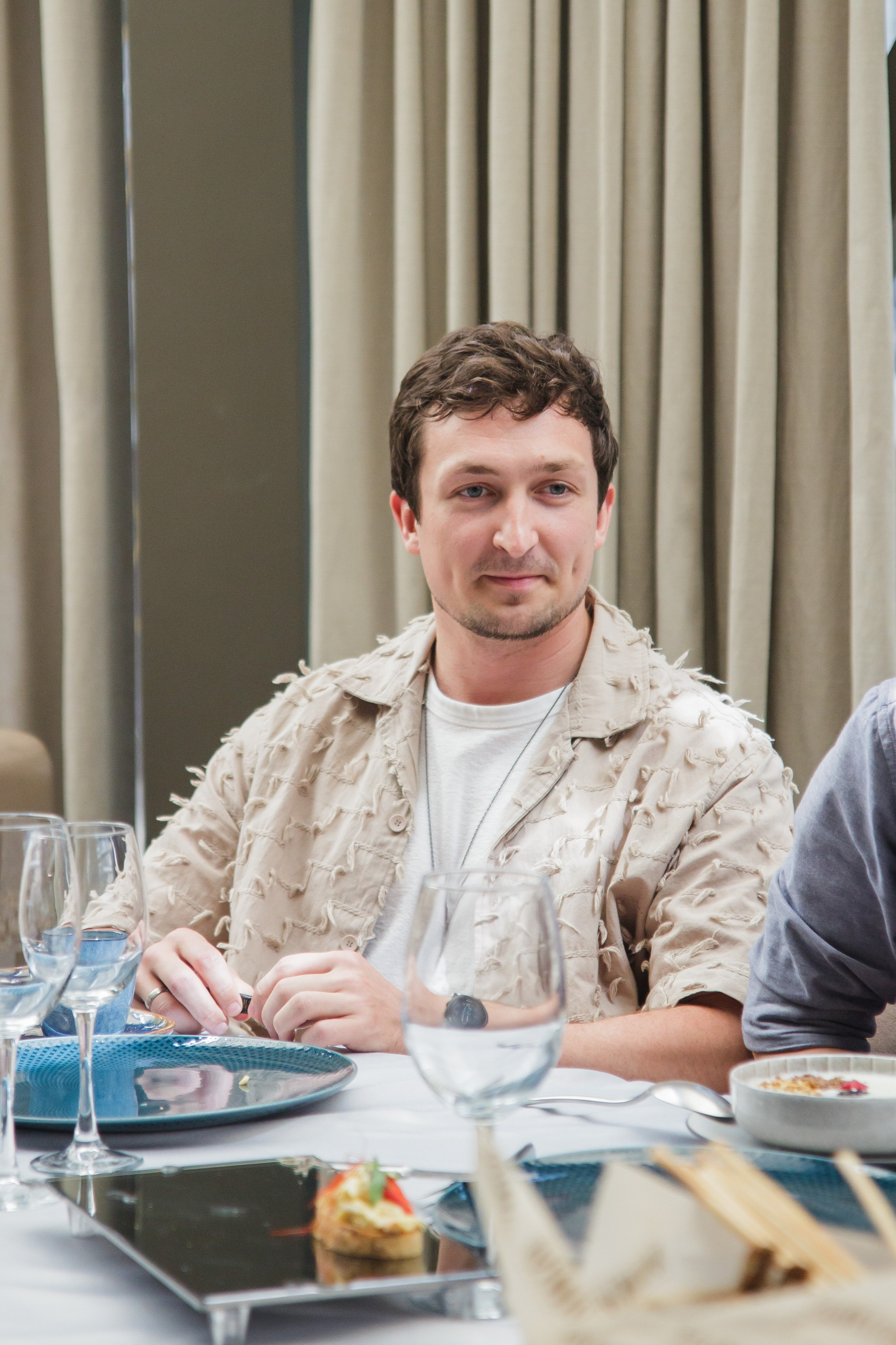 Бизнес-завтрак Германа Гаврилова. Фотограф Москва — личные фотосессии, лавстори в студии