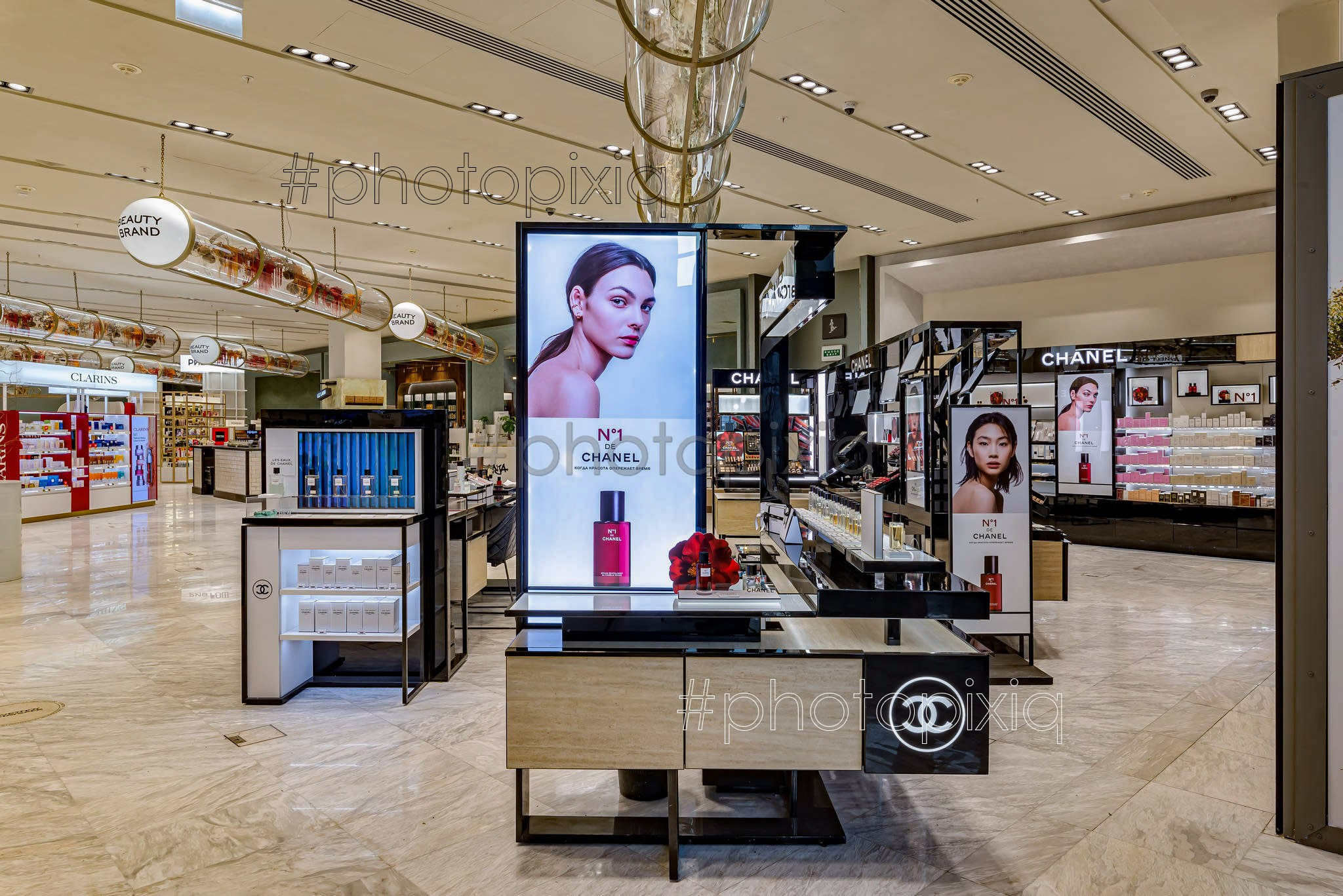 Интерьерная съёмка магазина парфюмерии и косметики Рив Гош. Интерьерная съёмка и виртуальные туры — Интерьерный фотограф Кузнецов Сергей (photopixiq)