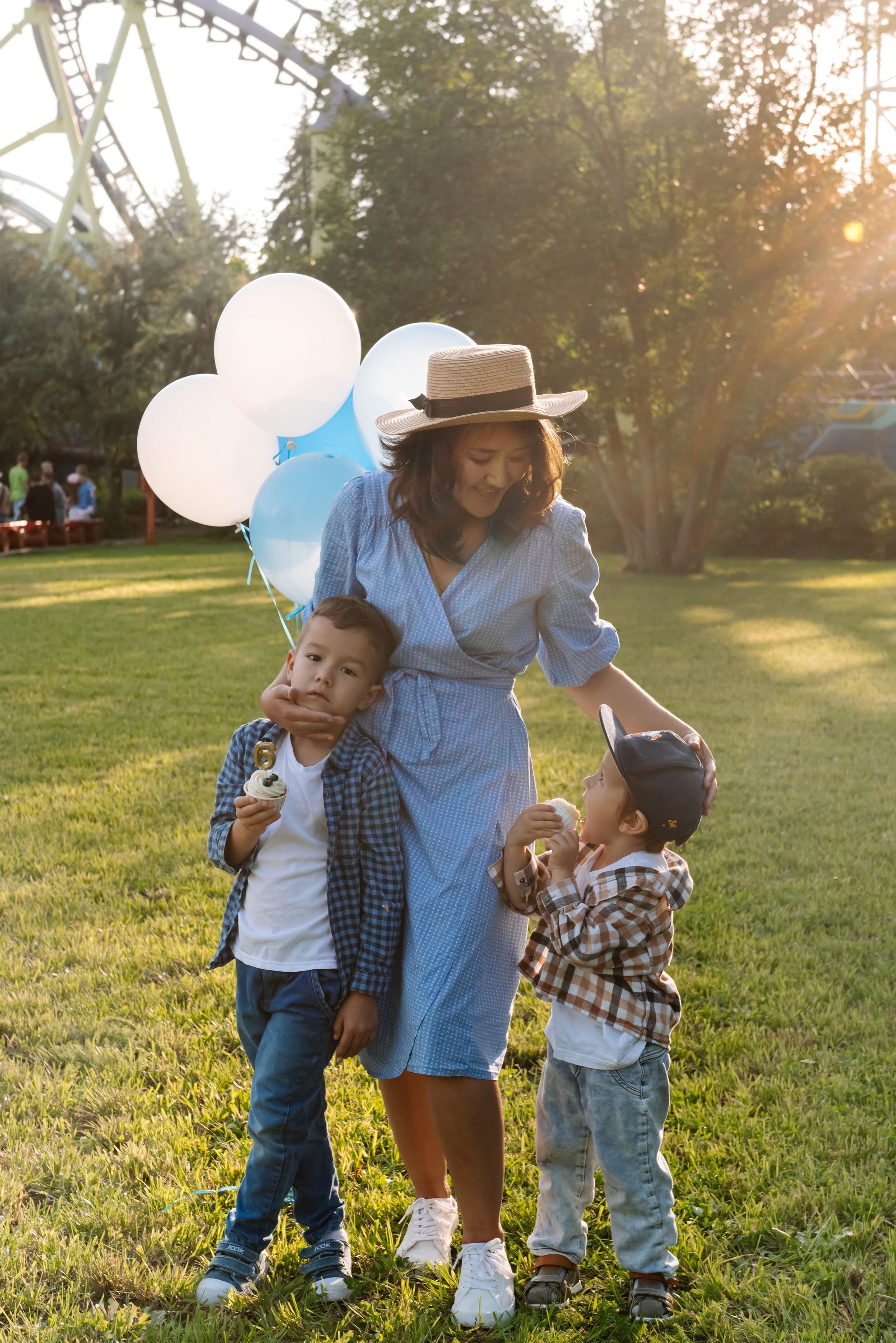 Семейная. Лилия с сыновьями. Свадебный и сеейный фотограф в Санкт-Петербурге Елена Худякова