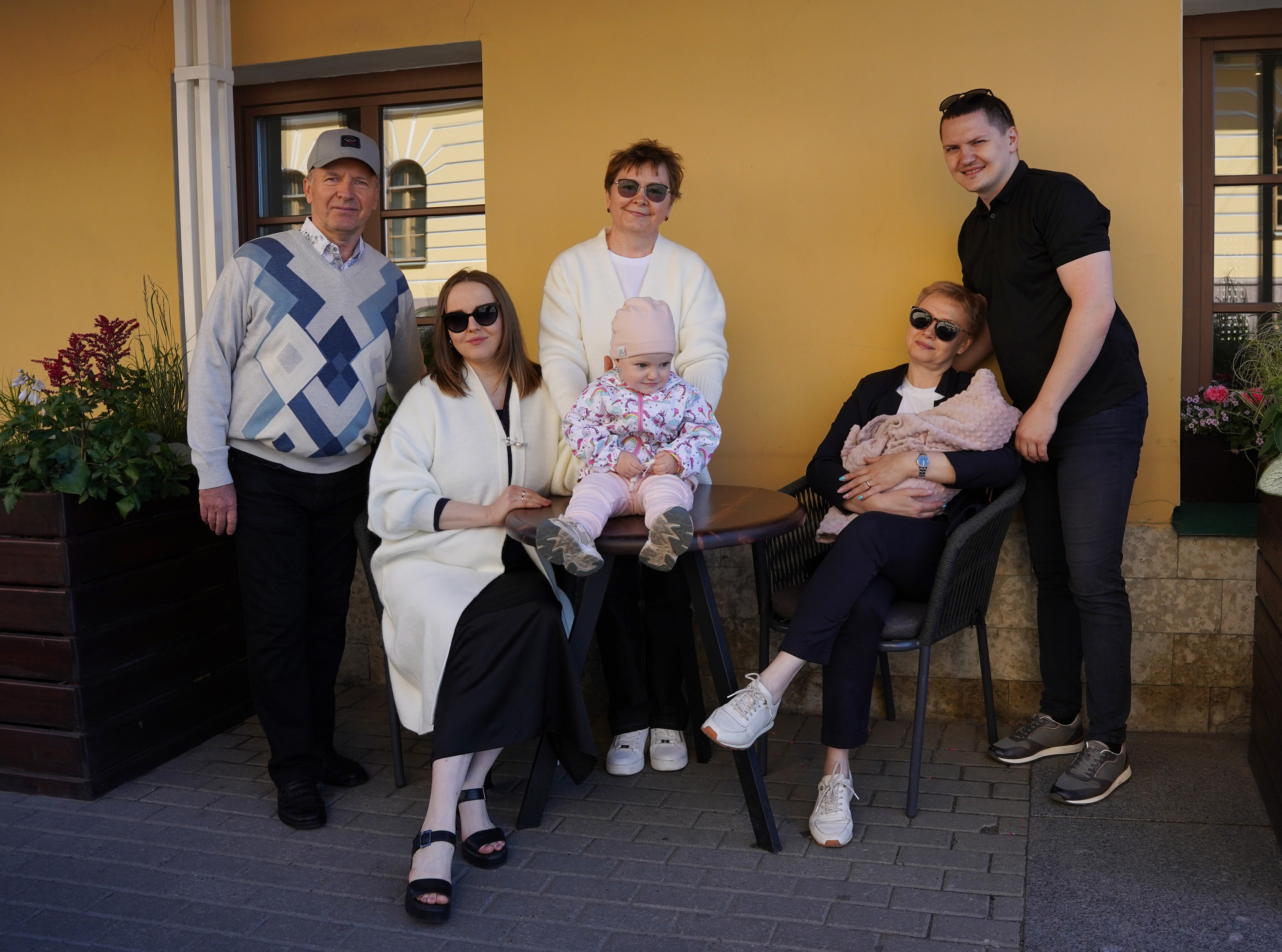 Семья в городе. Студийный и портретный фотограф в САНКТ-ПЕТЕРБУРГЕИрина Махаон