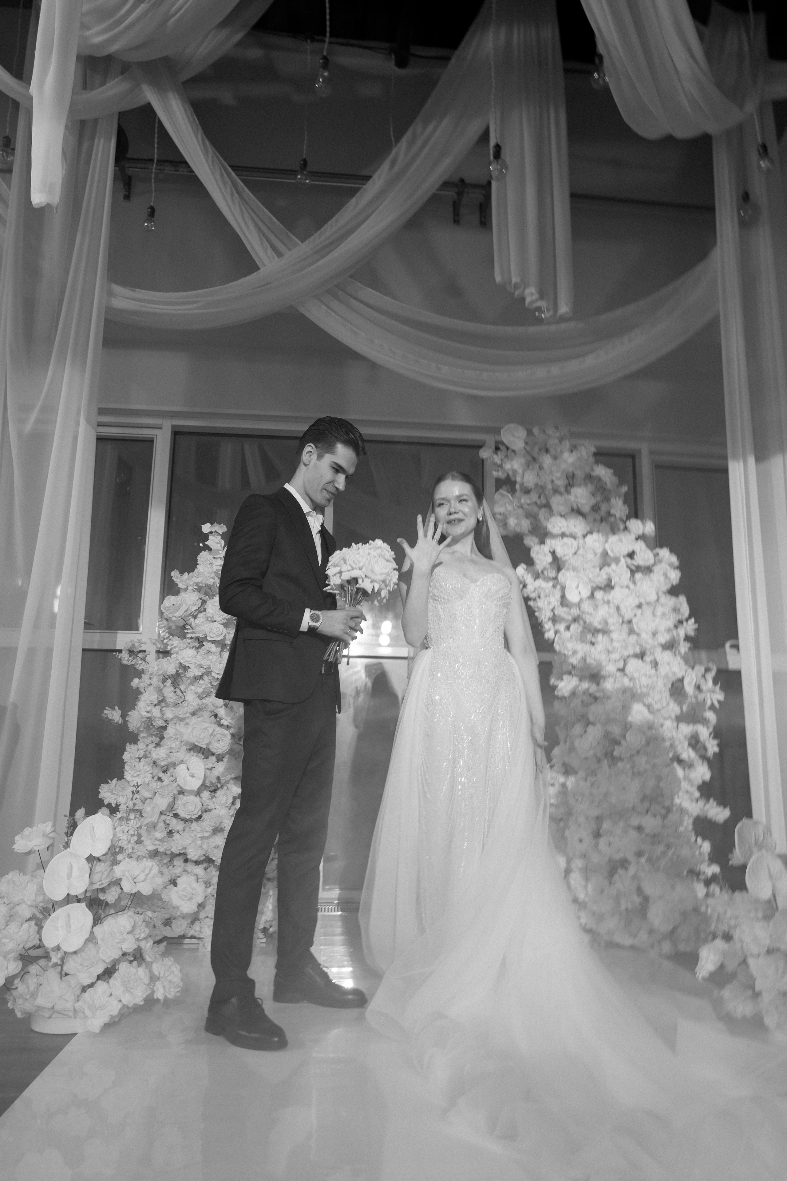 СВАДЕБНАЯ СЬЕМКА СБОРОВ В ОТЕЛЕ И ВЫЕЗД НА ЦЕРЕМОНИЮ (СНЯТО В СИБИРЕ В НИЖНЕВАРТОВСКЕ). Профессиональный фотограф, Санкт-Петербург — Виктория Богомолова