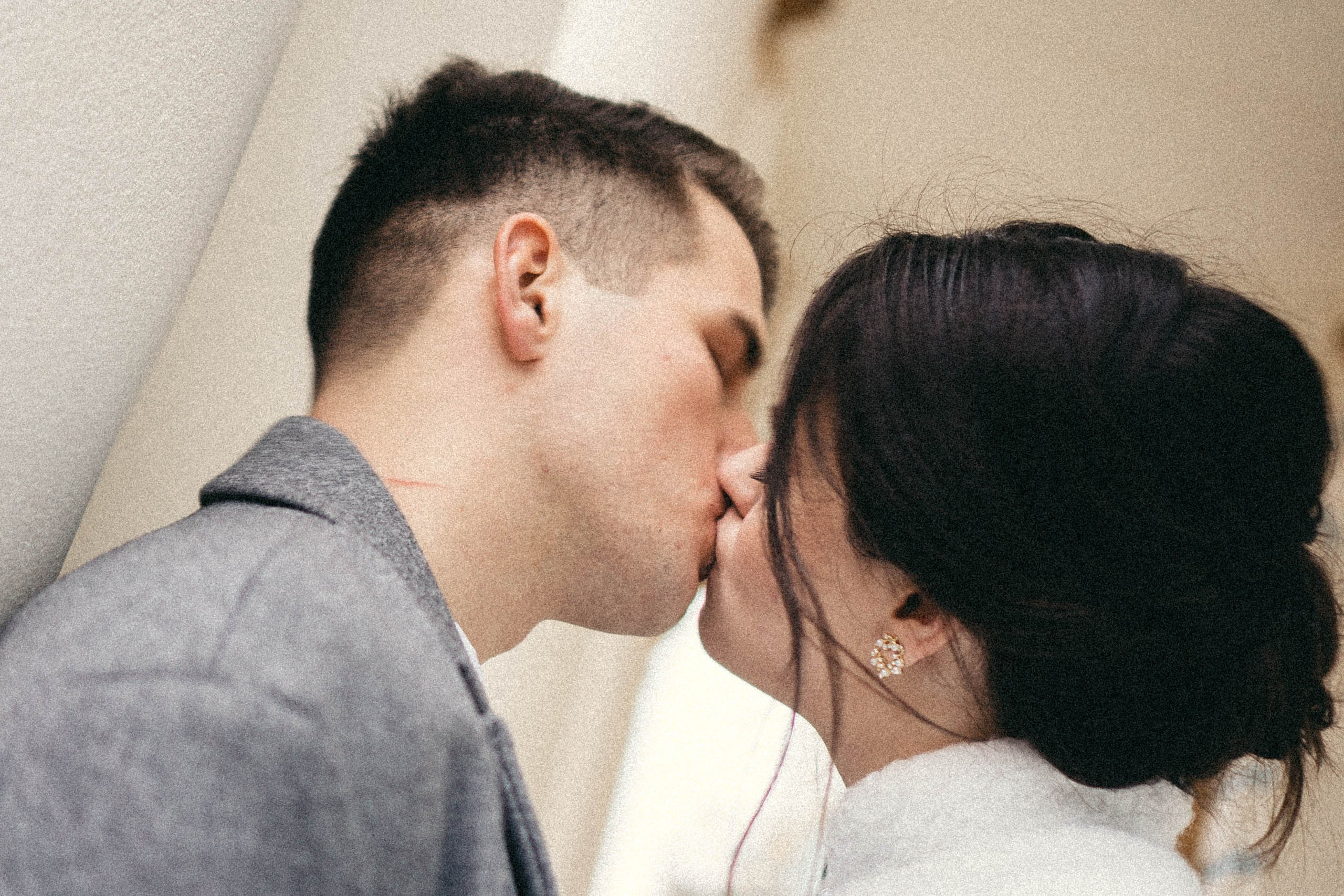 СВАДЕБНАЯ СЬЕМКА ПАРЫ В ГОРОДЕ ПУШКИН В ПАРКЕ ЕКАТЕРИНЕНСКОМ В НОЯБРЕ. Профессиональный фотограф, Санкт-Петербург — Виктория Богомолова