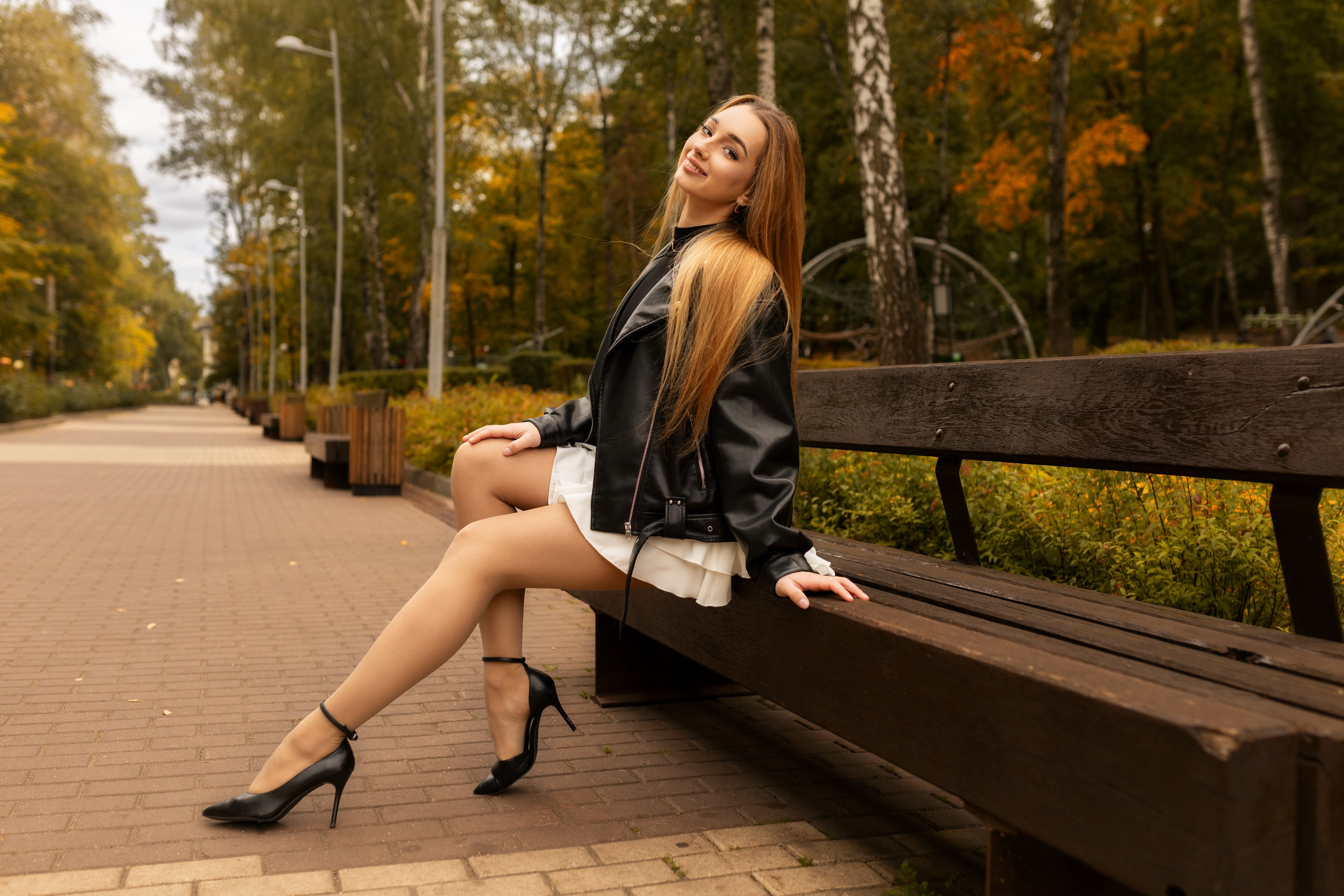 Осенний фотосет с Полиной в парке в формате «Я красивая». Дмитрий Шульгин, портретный фотограф в Воронеже