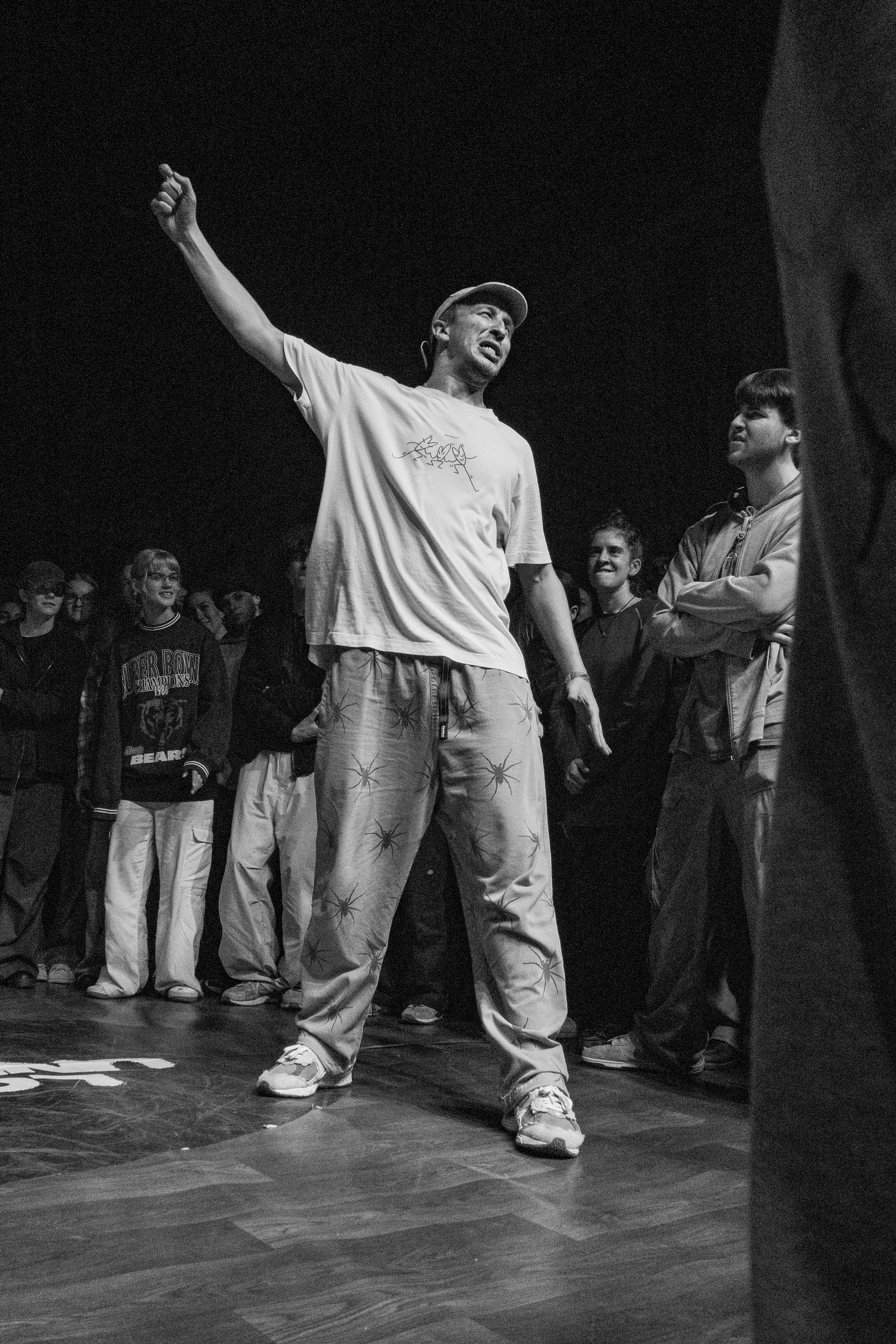 LORDS OF THE UNDERGROUND 27/10/25 (@youlovebu). Соня бу тебя сфоткала
