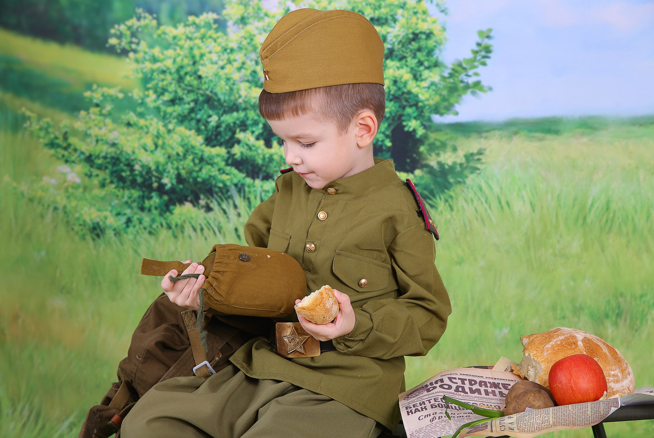 У солдата выходной. Выпускные альбомы в Нижнем Новгороде | Фотостудия Звездочет | Никулина Наталья