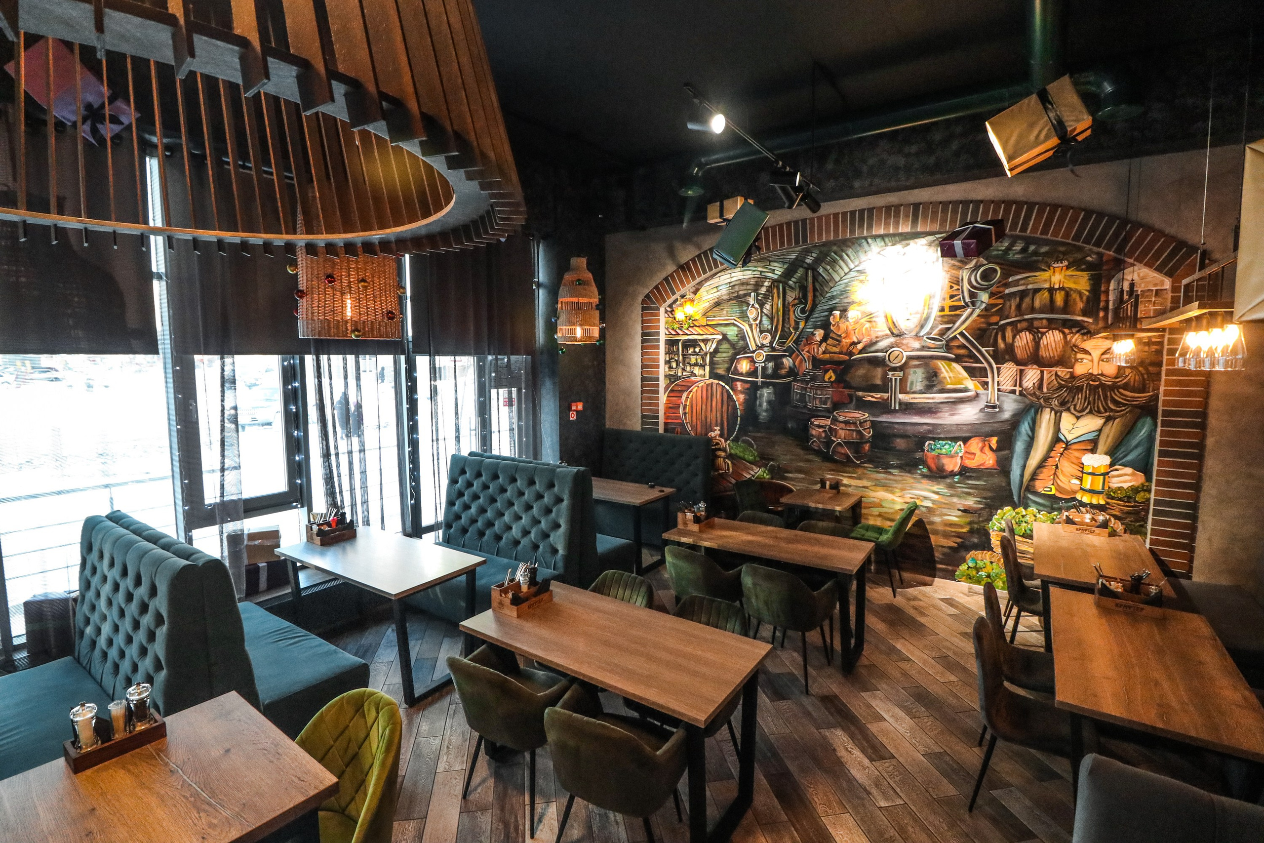 «Крафтер» паб, г. Барнаул. Контент фотограф Дмитрий Борисов