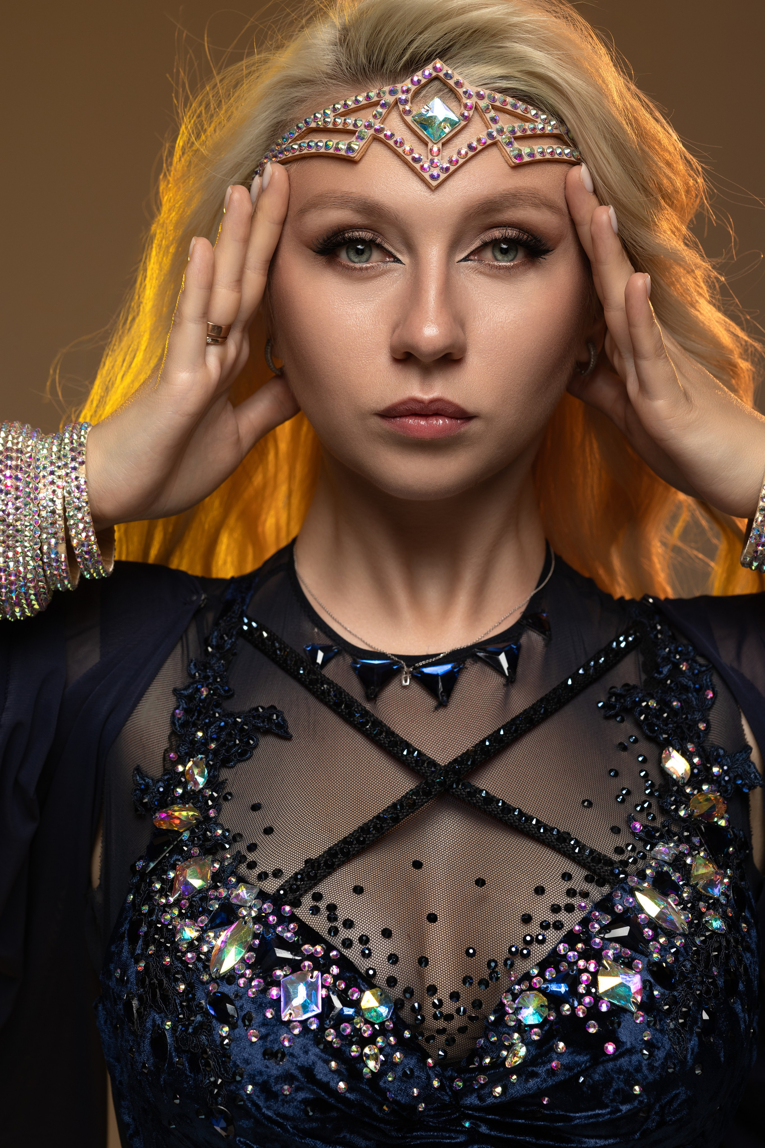 Женский портрет в студии. Фотограф Минск