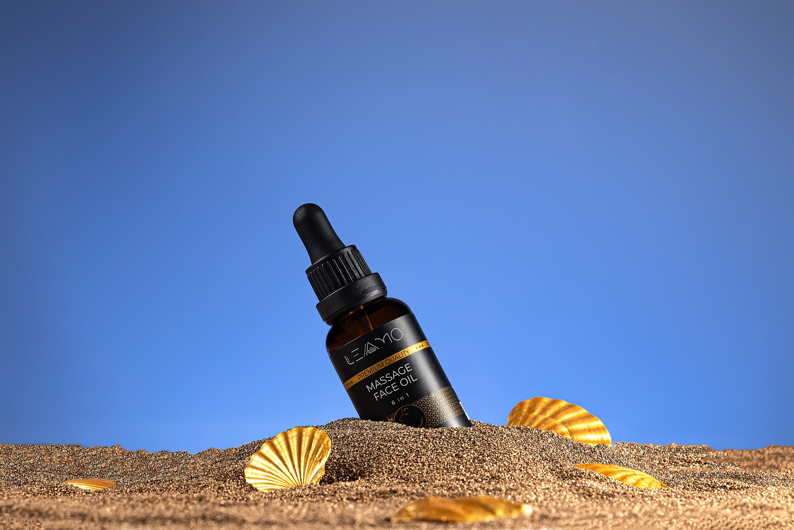 рекламное фото, каталожная съемка, бутылочка, баночка с кремом,  на белом и черном зеркальном фоне, имиджевая съемка, сложные композиции, мыло для рук