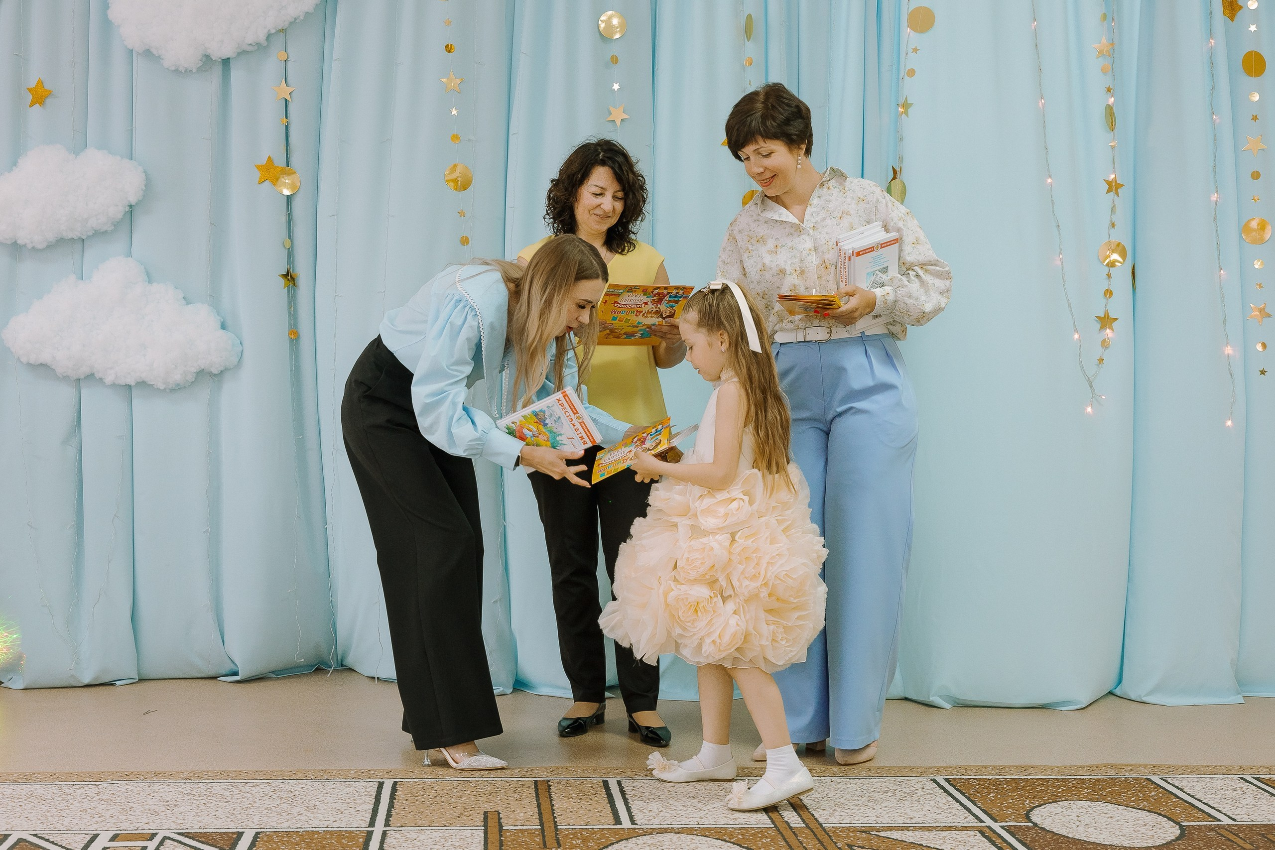 Выпускной в ДС -29. Выпускные альбомы Натальи Бутко: Новороссийск, Анапа, Геленджик