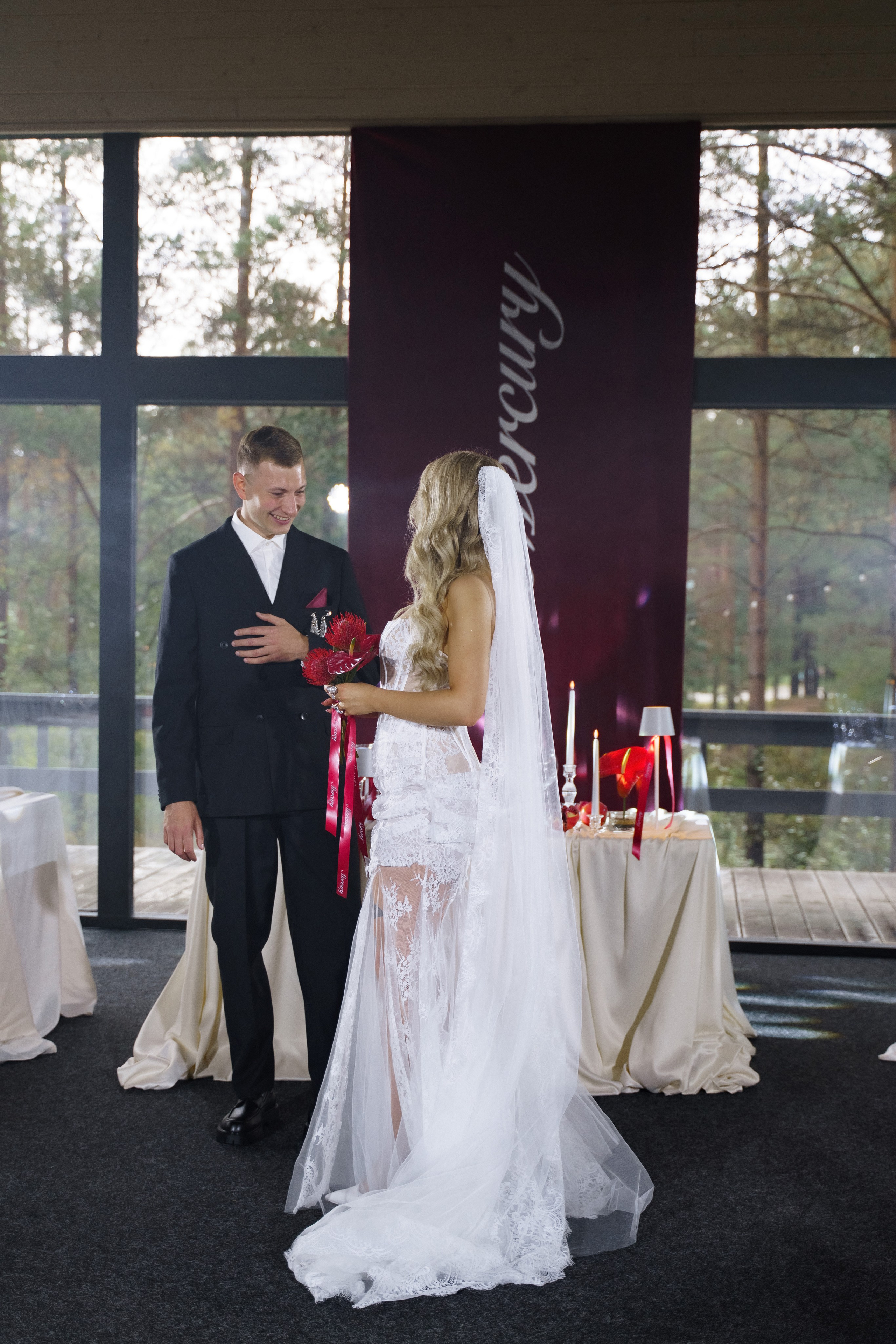 Максим и Алина. Свадебный фотограф Анастасия Хабарова в Новоуральске и Екатеринбурге