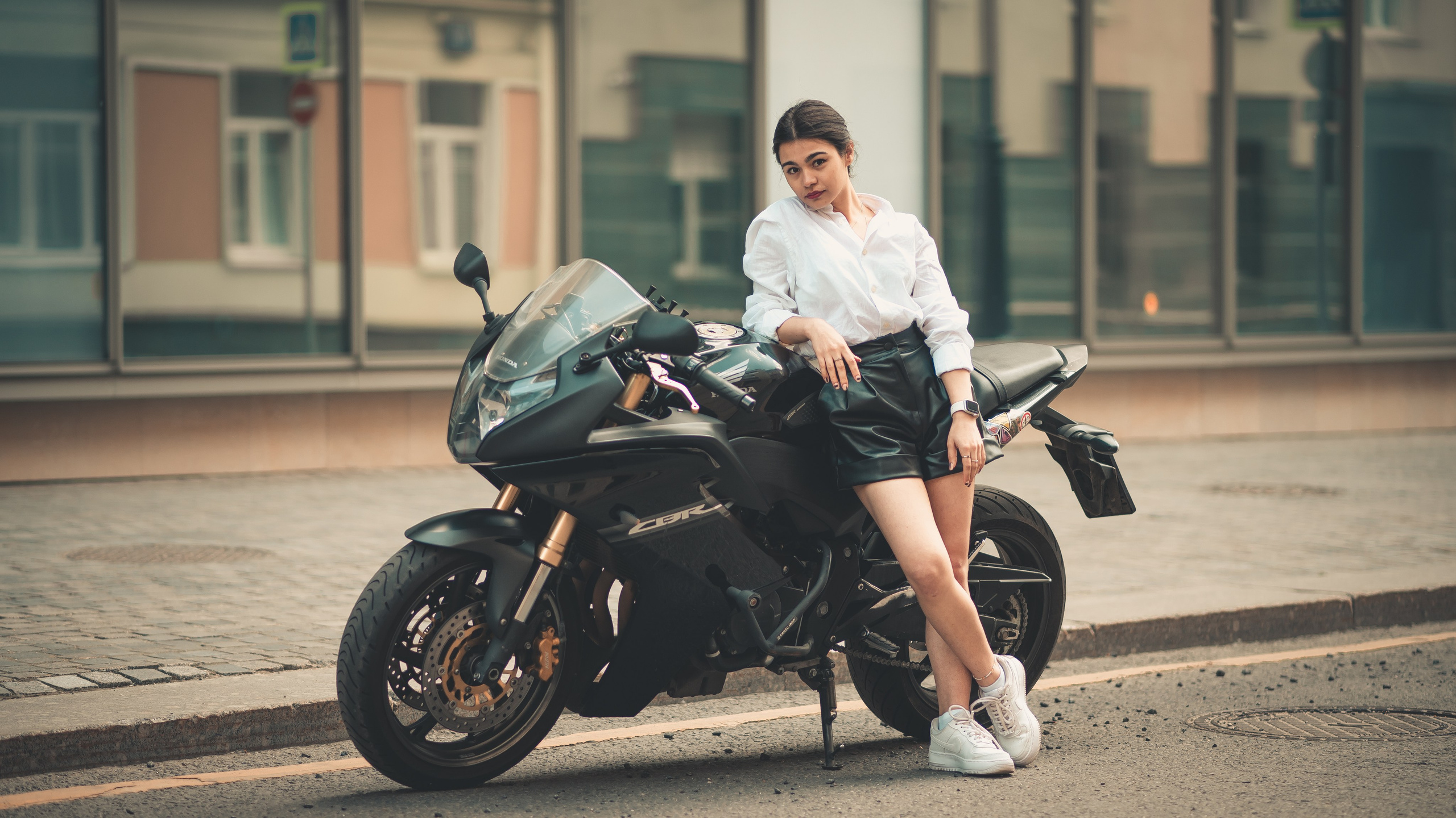 Надежда Колева — портретная съёмка. Иван Кубик — фотограф и видеограф