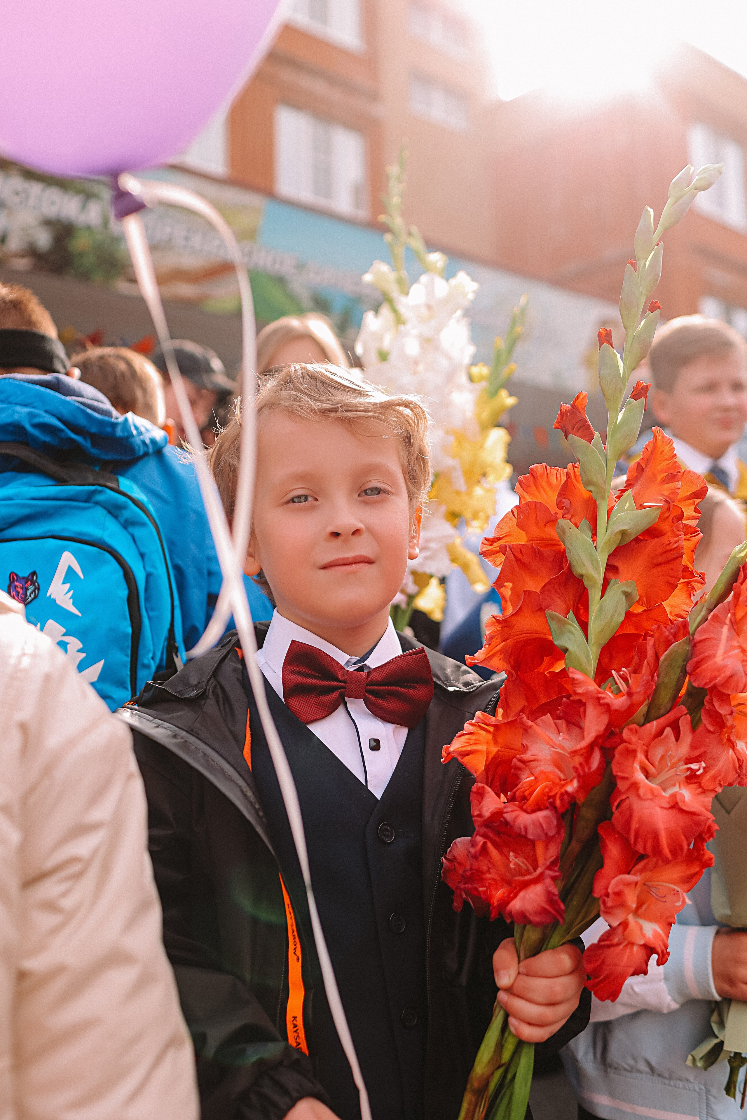 1 сентября линейка+кл час+портреты. Семейный фотограф Тюмень, фотограф на роды Салмина Мария
