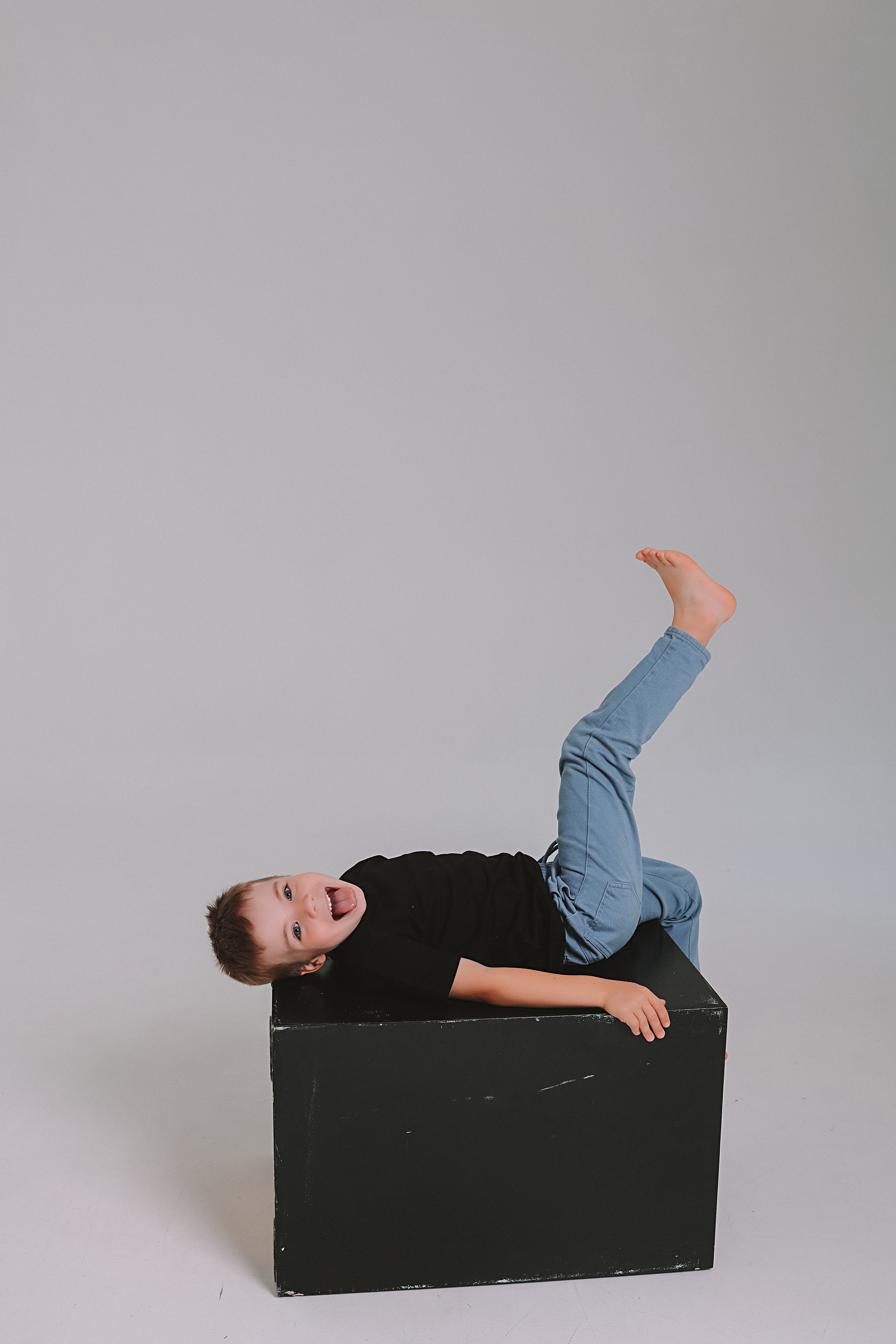 Фататум циклорама и зал. Семейный фотограф Тюмень, фотограф на роды Салмина Мария