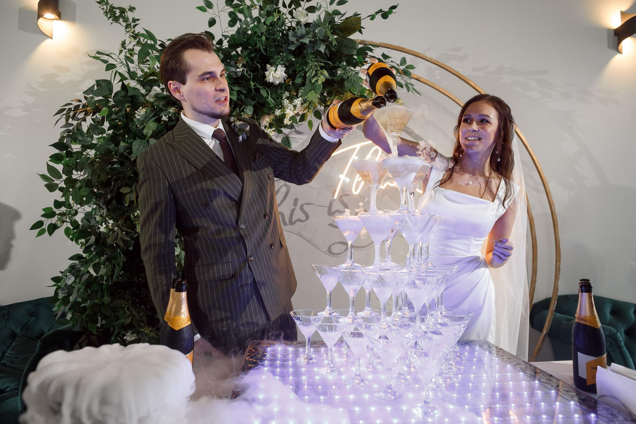 Свадебная фотосессия в Санкт-Петербурге. Свадебный фотограф Игорь Брундасов 8PHOTO на свадьбу венчание загс СПб