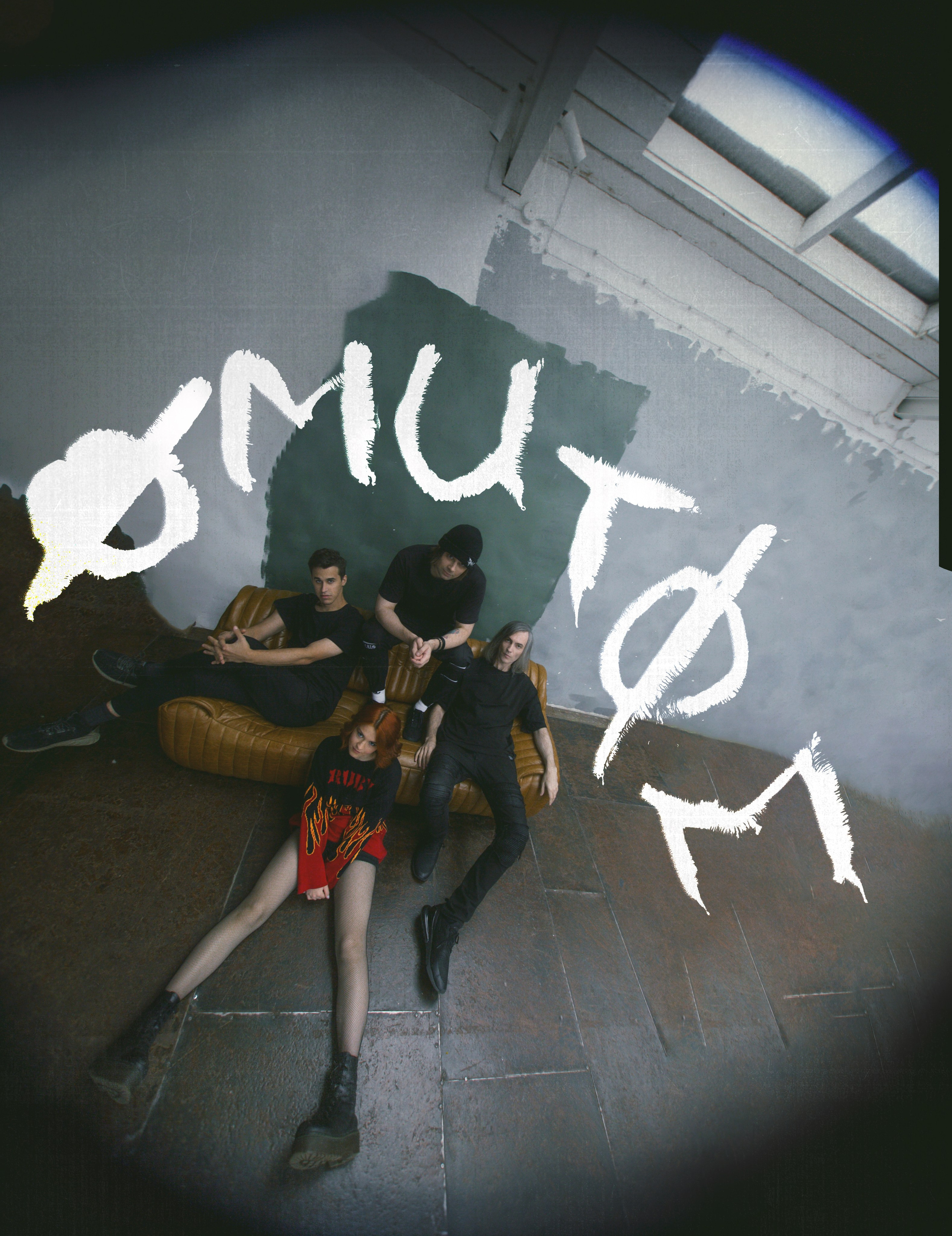 Группа ØMUTØM