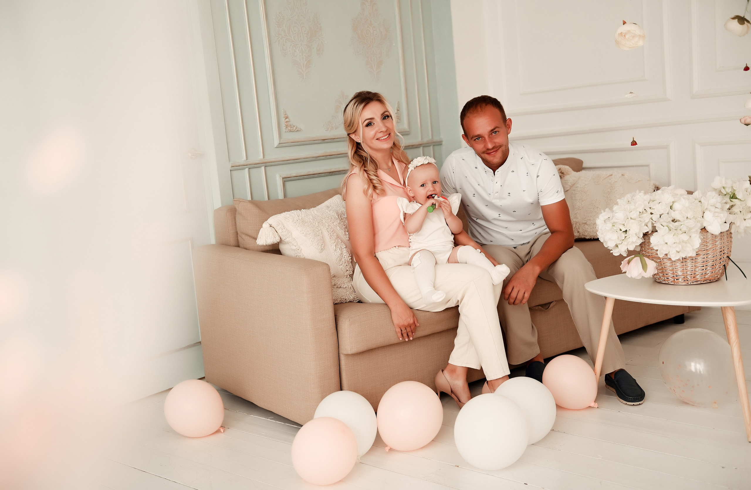 Студийные семейные, детские, индивидуальные фотосессии. Свадебный, семейный, детский, контент фотограф в Омске Максим Ильин